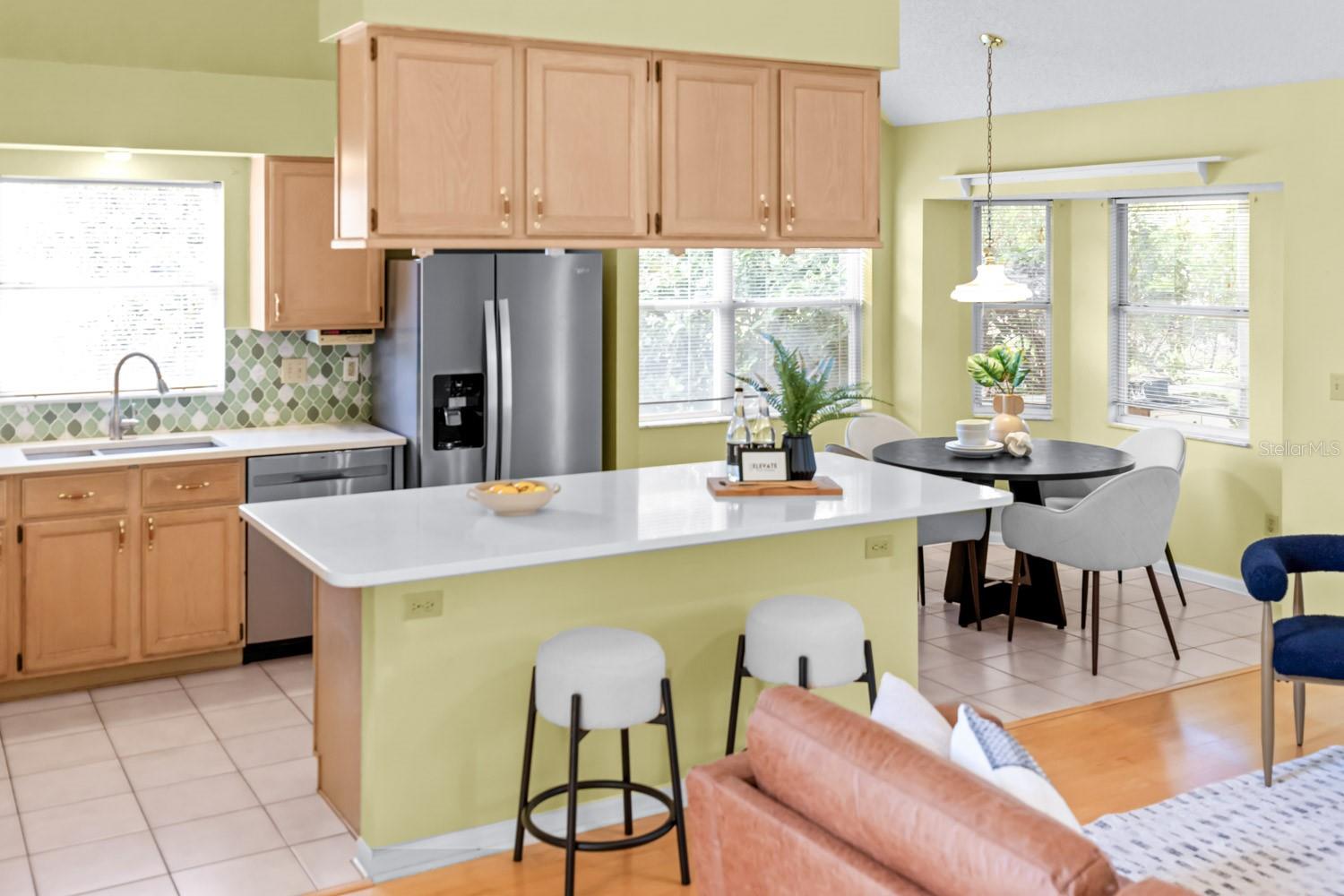 Image 16 of 49 For 7925 Waldorf Court