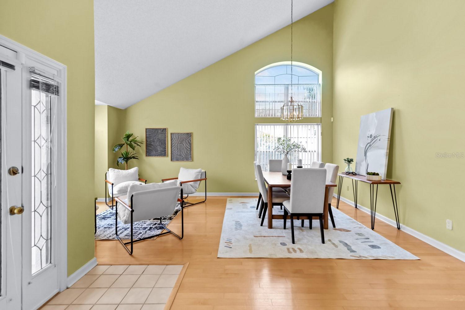 Image 5 of 49 For 7925 Waldorf Court
