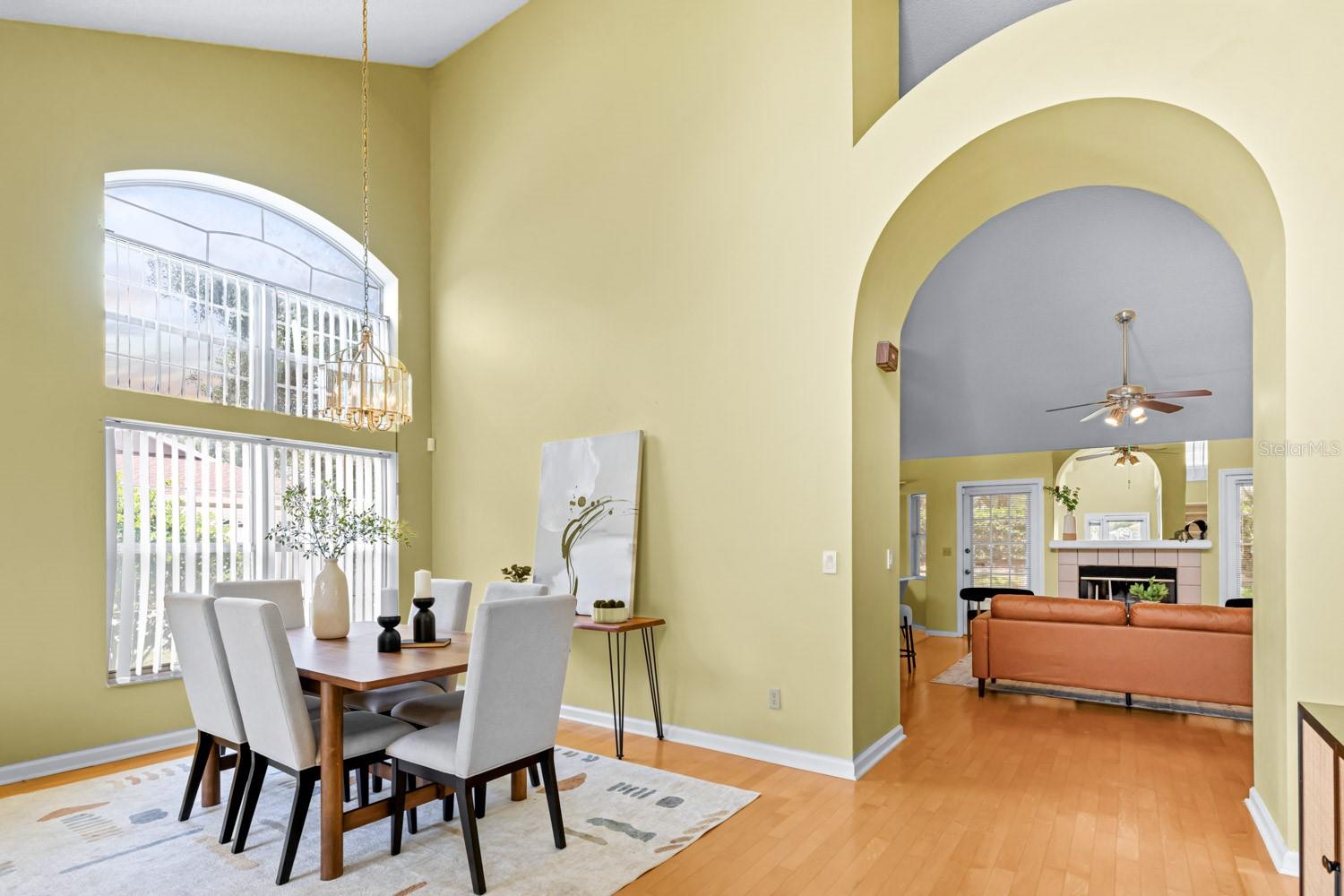 Image 6 of 49 For 7925 Waldorf Court