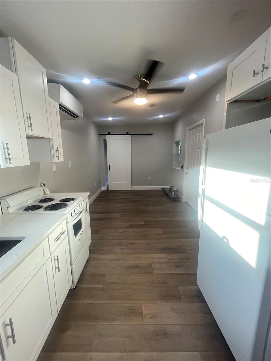Image 4 of 10 For 1160 9th Street