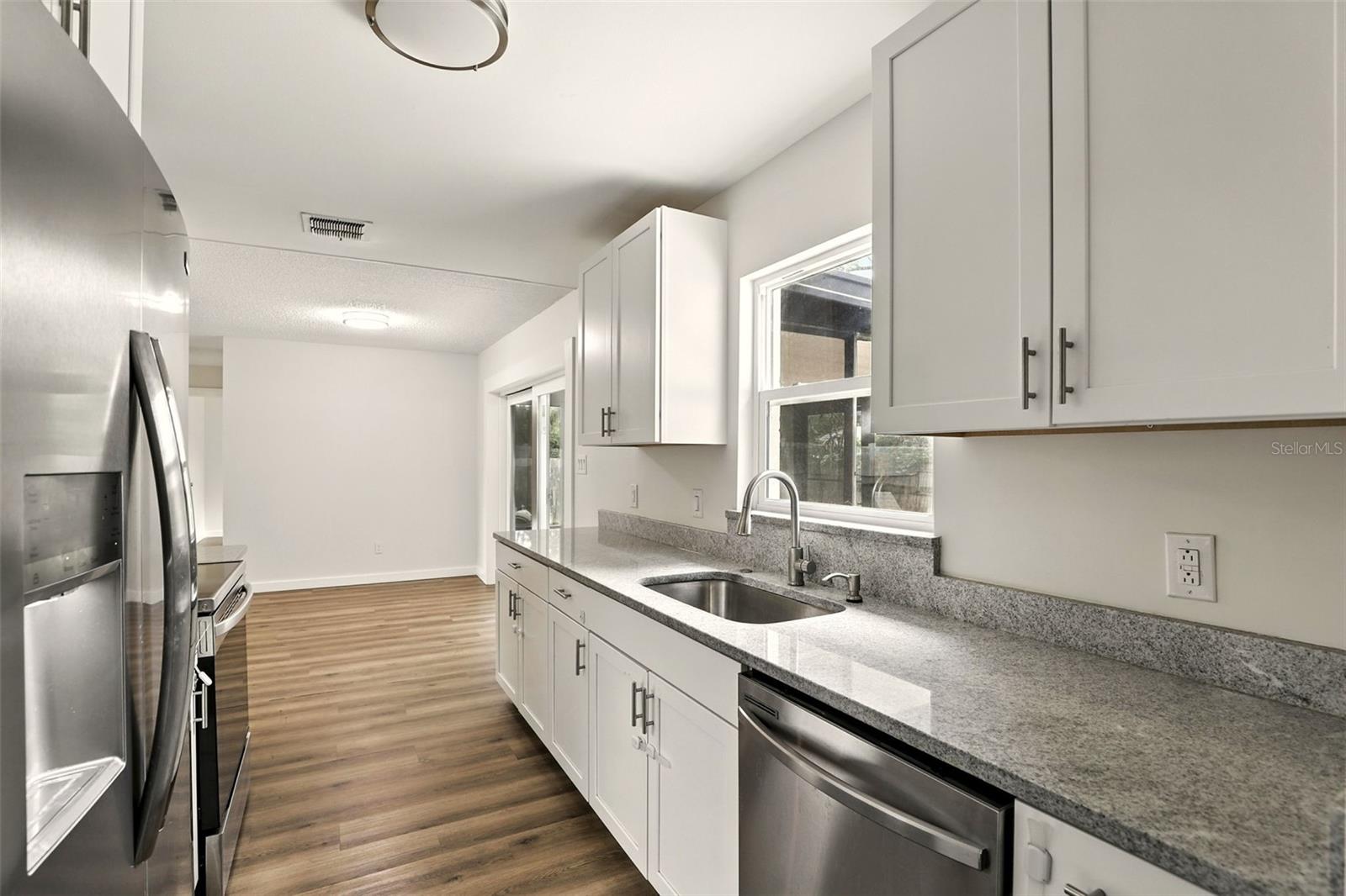 Image 11 of 29 For 102 Ventura Drive