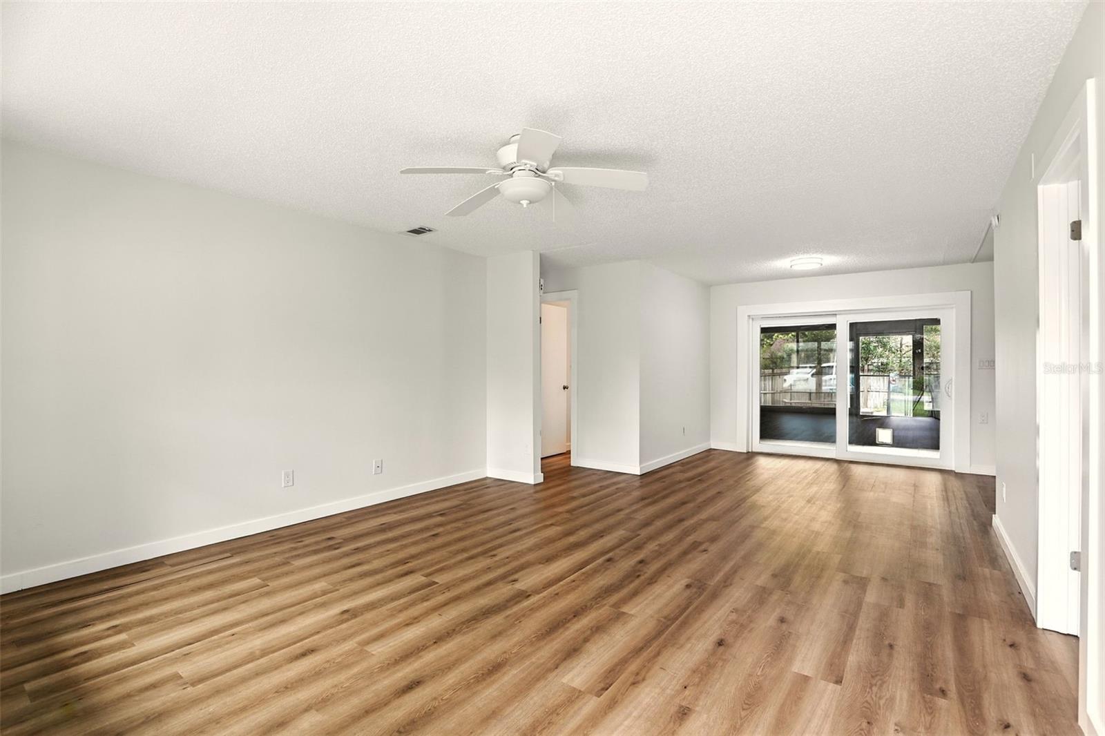 Image 4 of 29 For 102 Ventura Drive