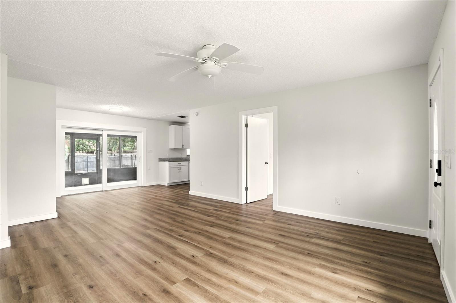 Image 6 of 29 For 102 Ventura Drive