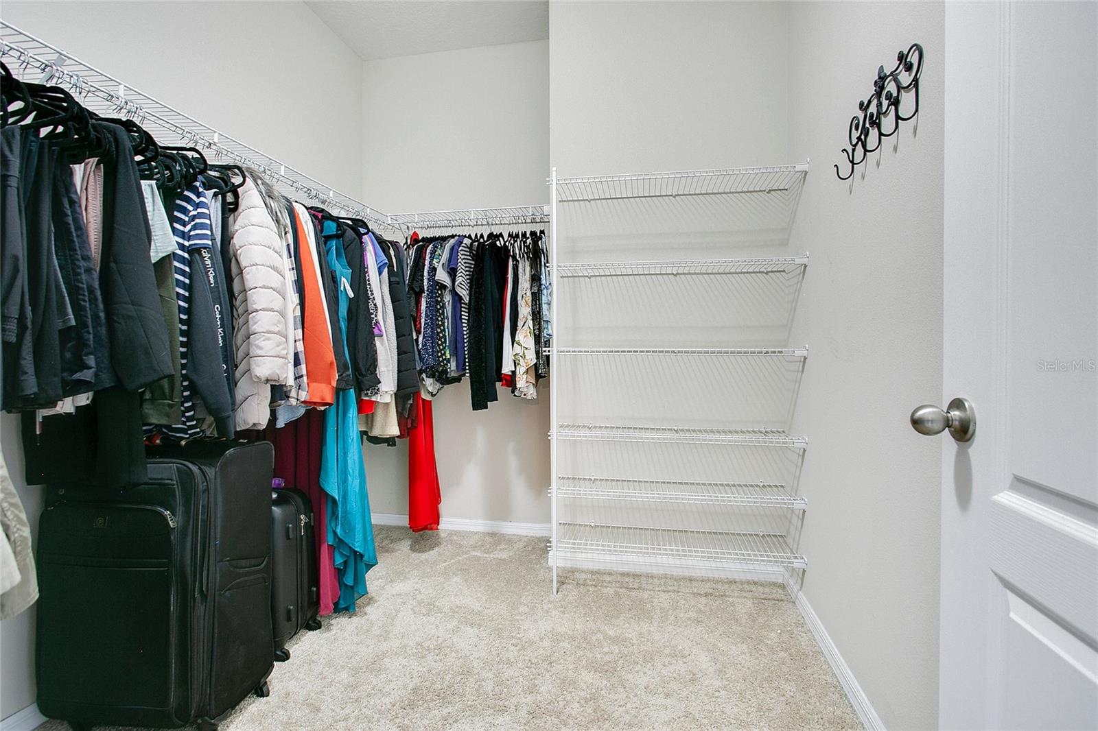 Image 17 of 35 For 13540 Fountainbleau Drive