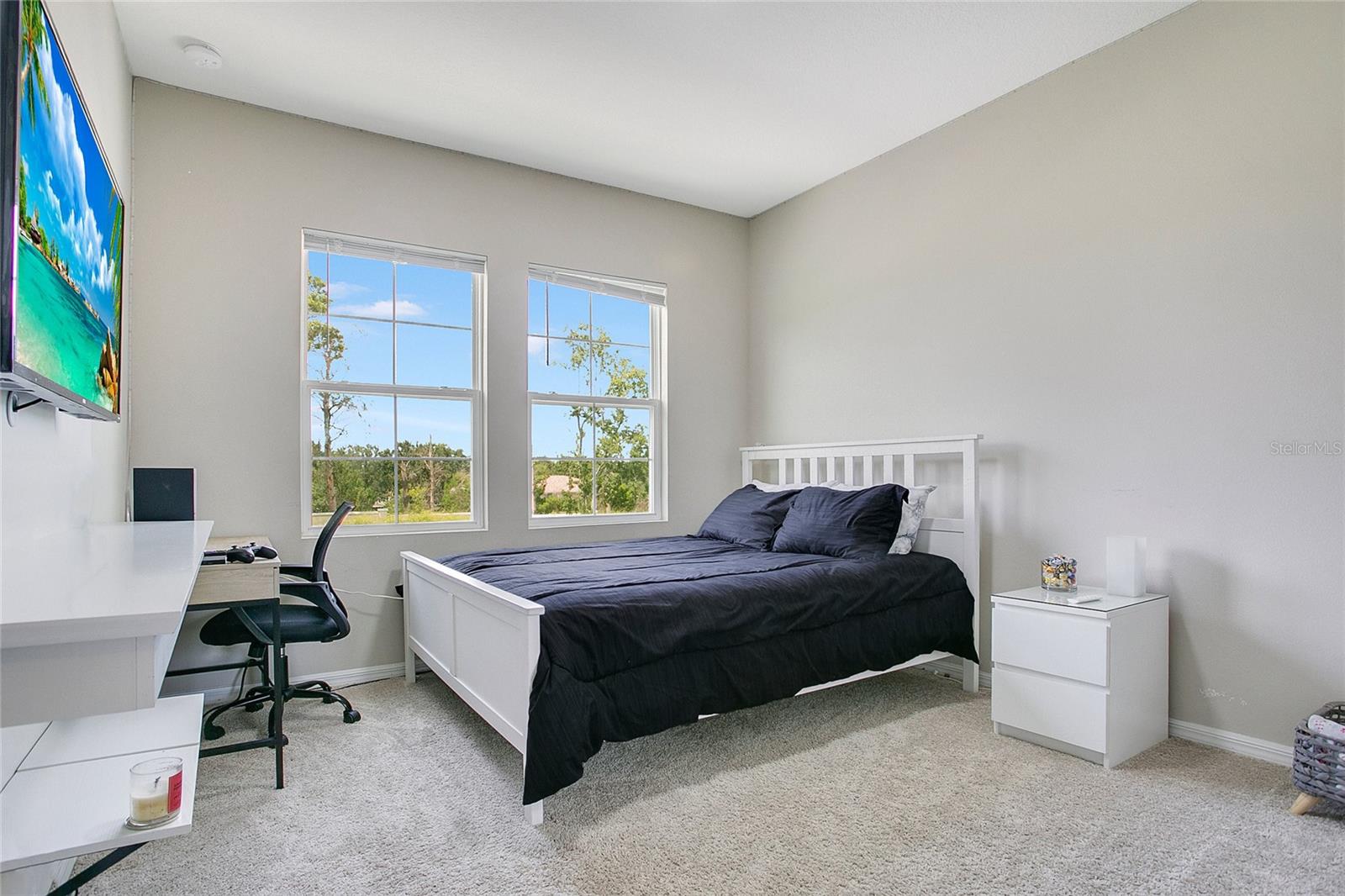 Image 20 of 35 For 13540 Fountainbleau Drive