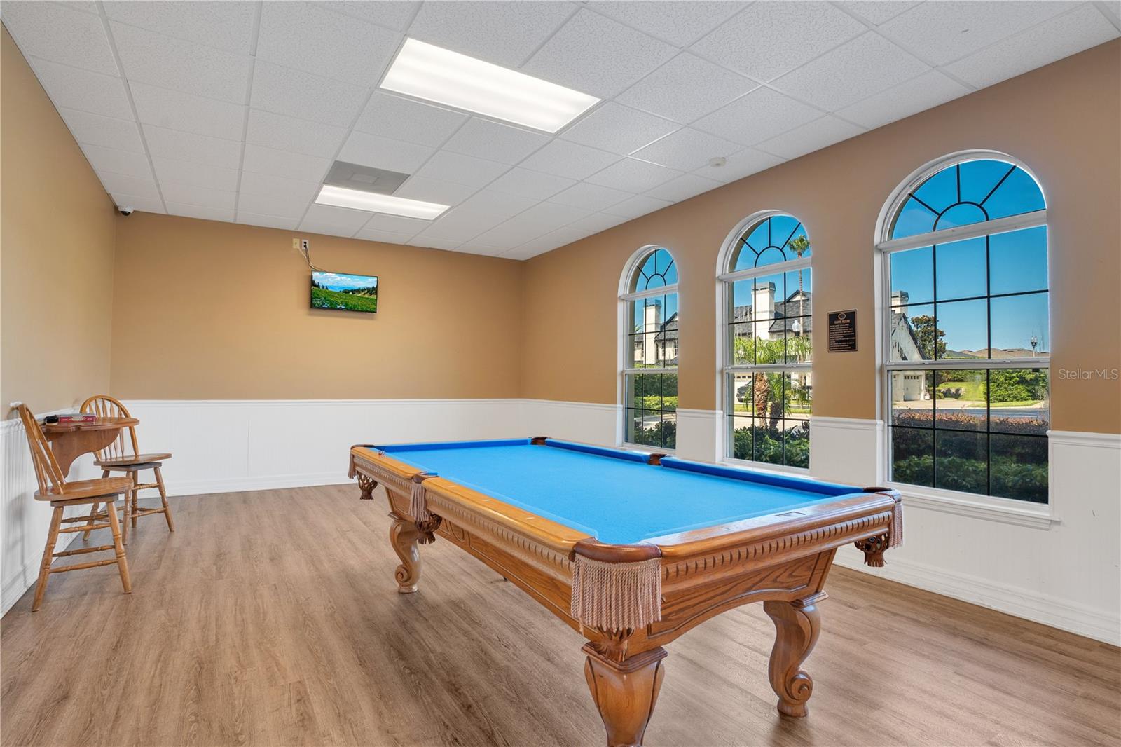 Image 33 of 35 For 13540 Fountainbleau Drive