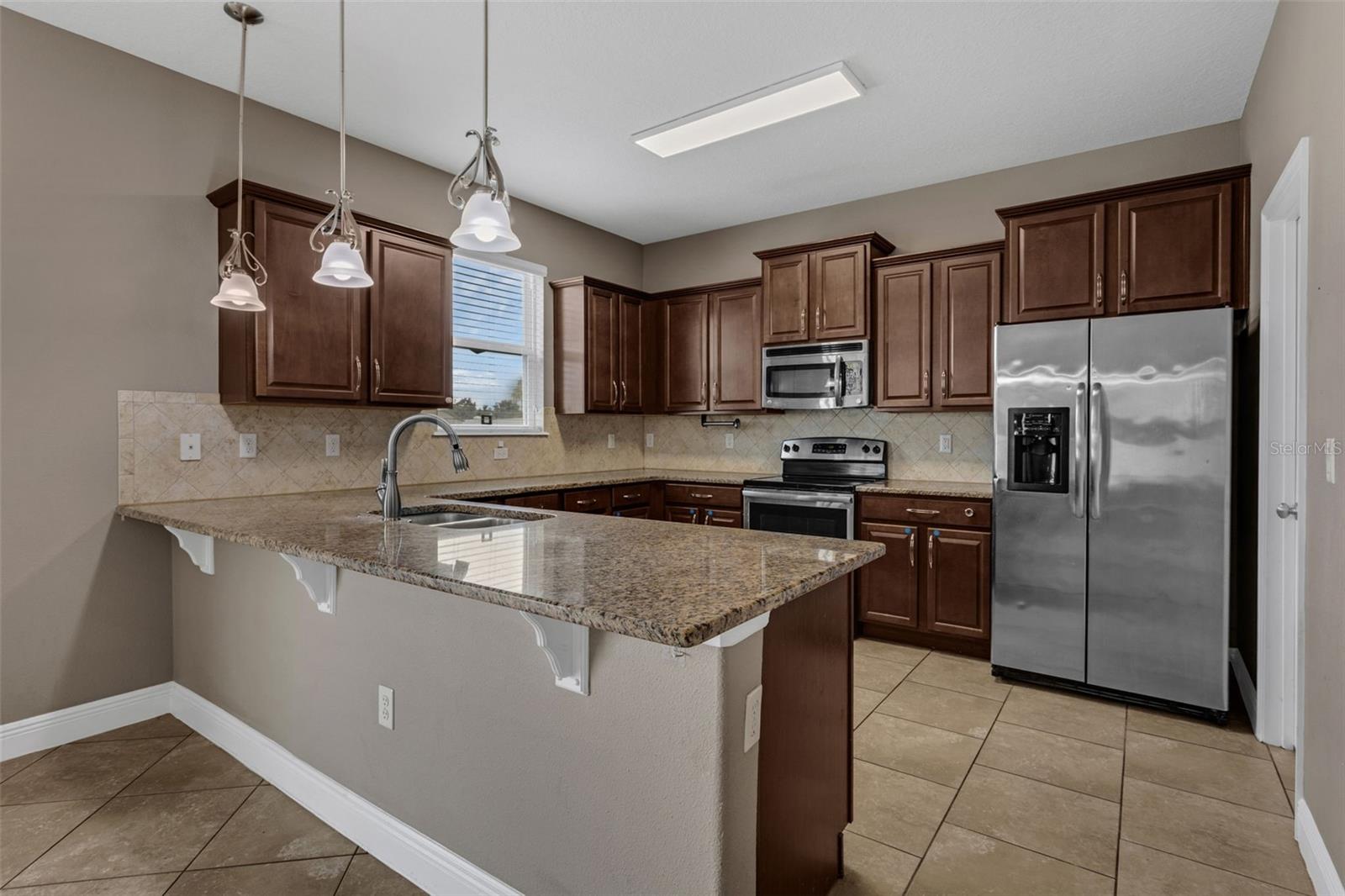 Image 13 of 51 For 628 Neptune Drive