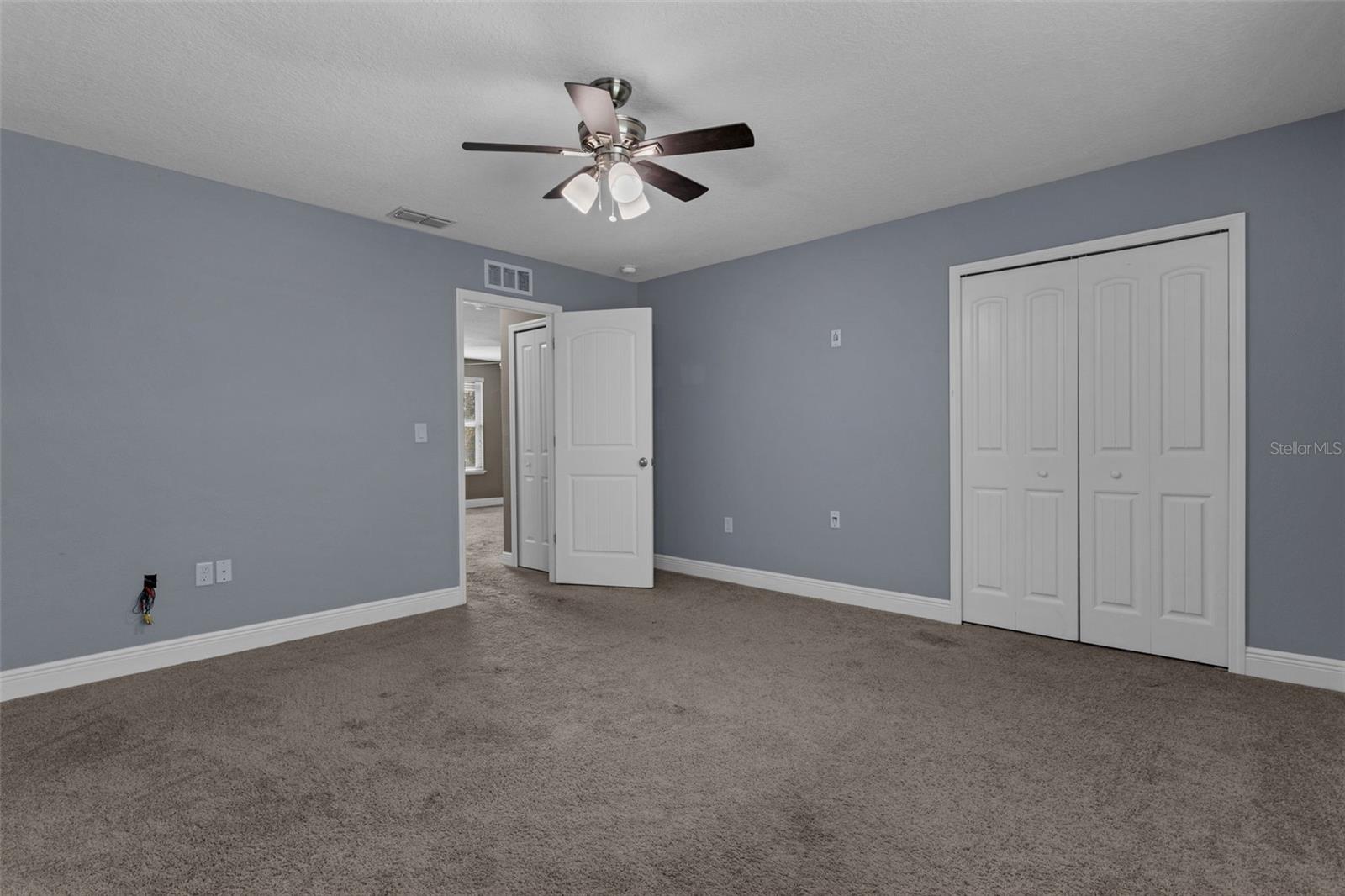 Image 21 of 51 For 628 Neptune Drive