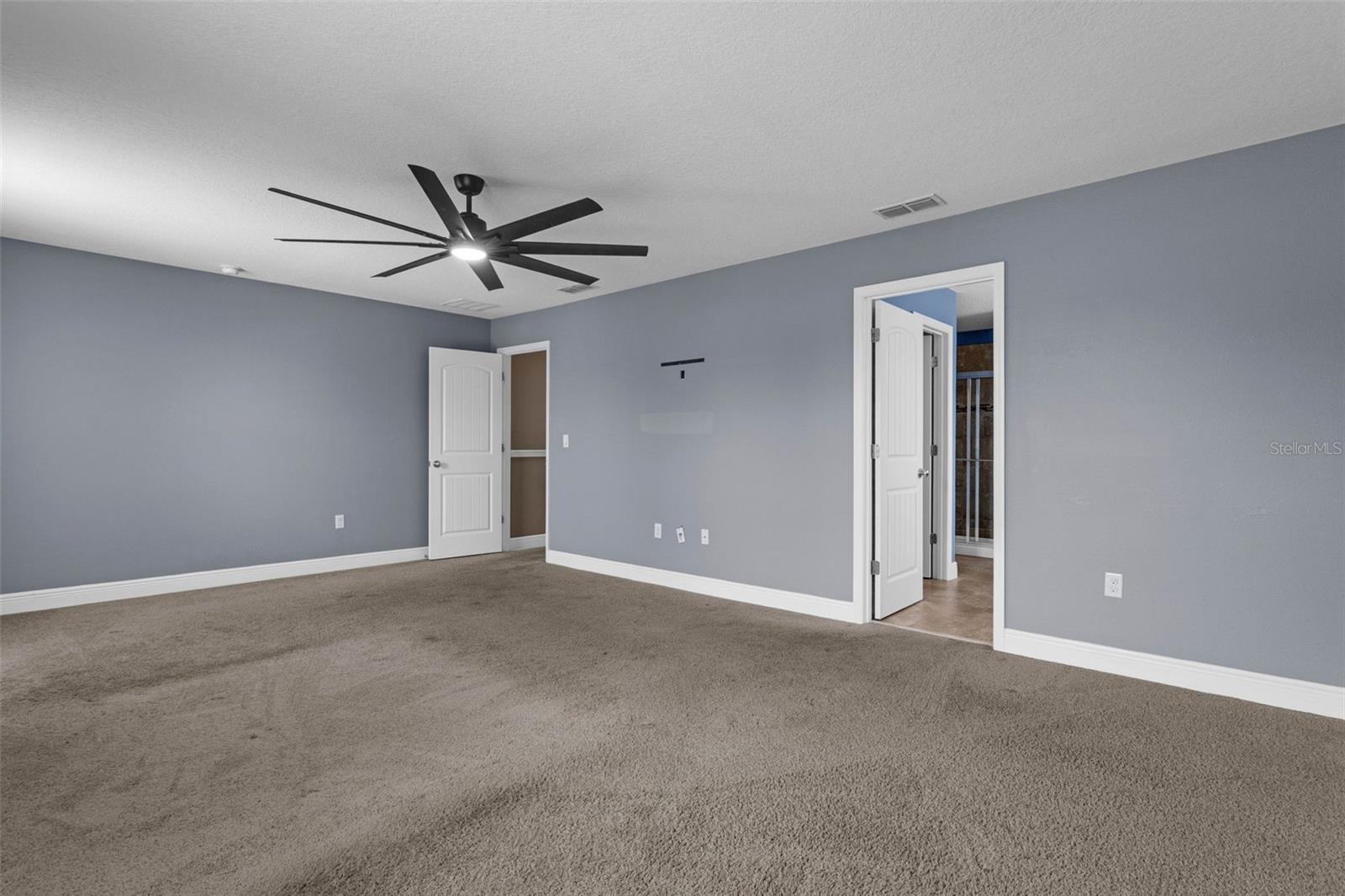 Image 24 of 51 For 628 Neptune Drive