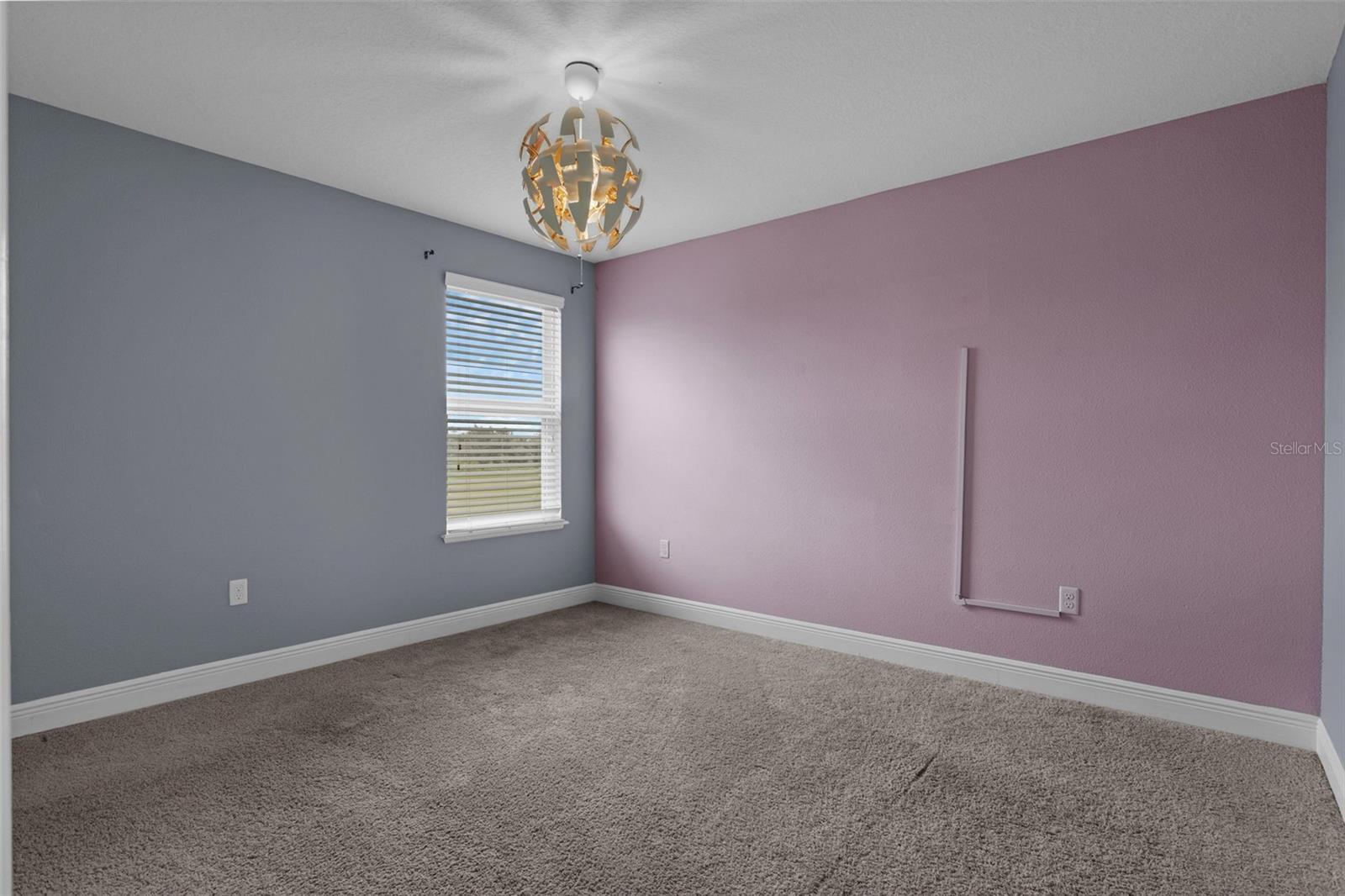 Image 26 of 51 For 628 Neptune Drive