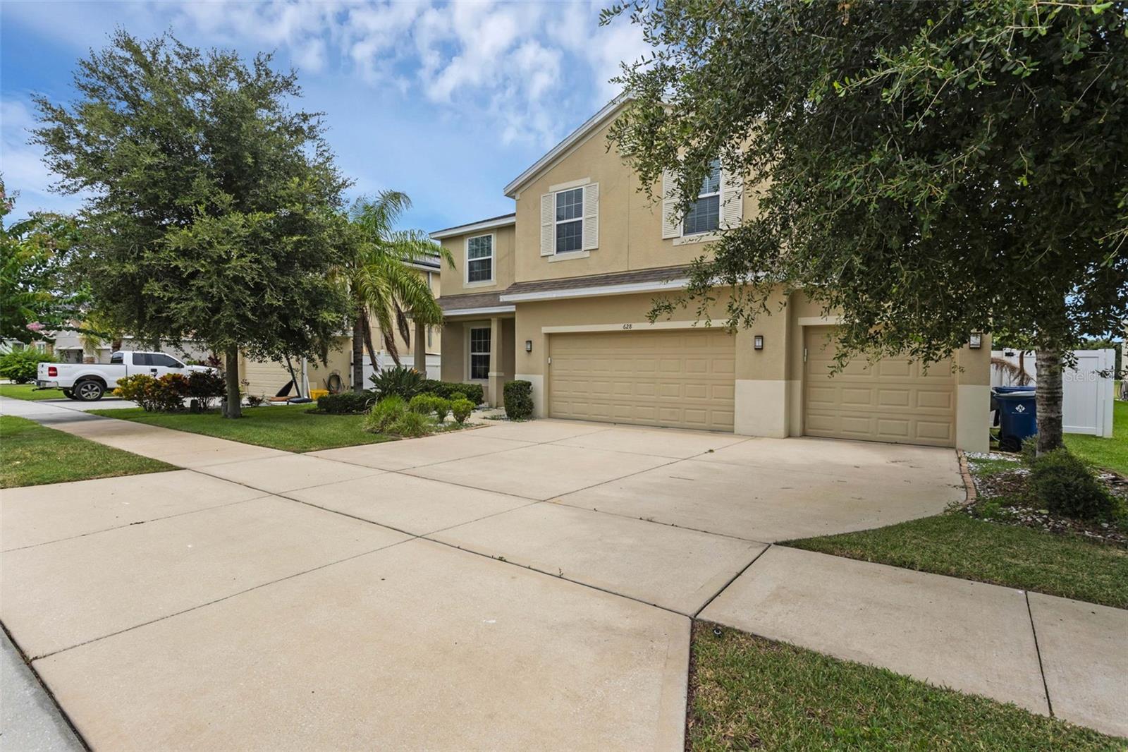 Image 3 of 51 For 628 Neptune Drive