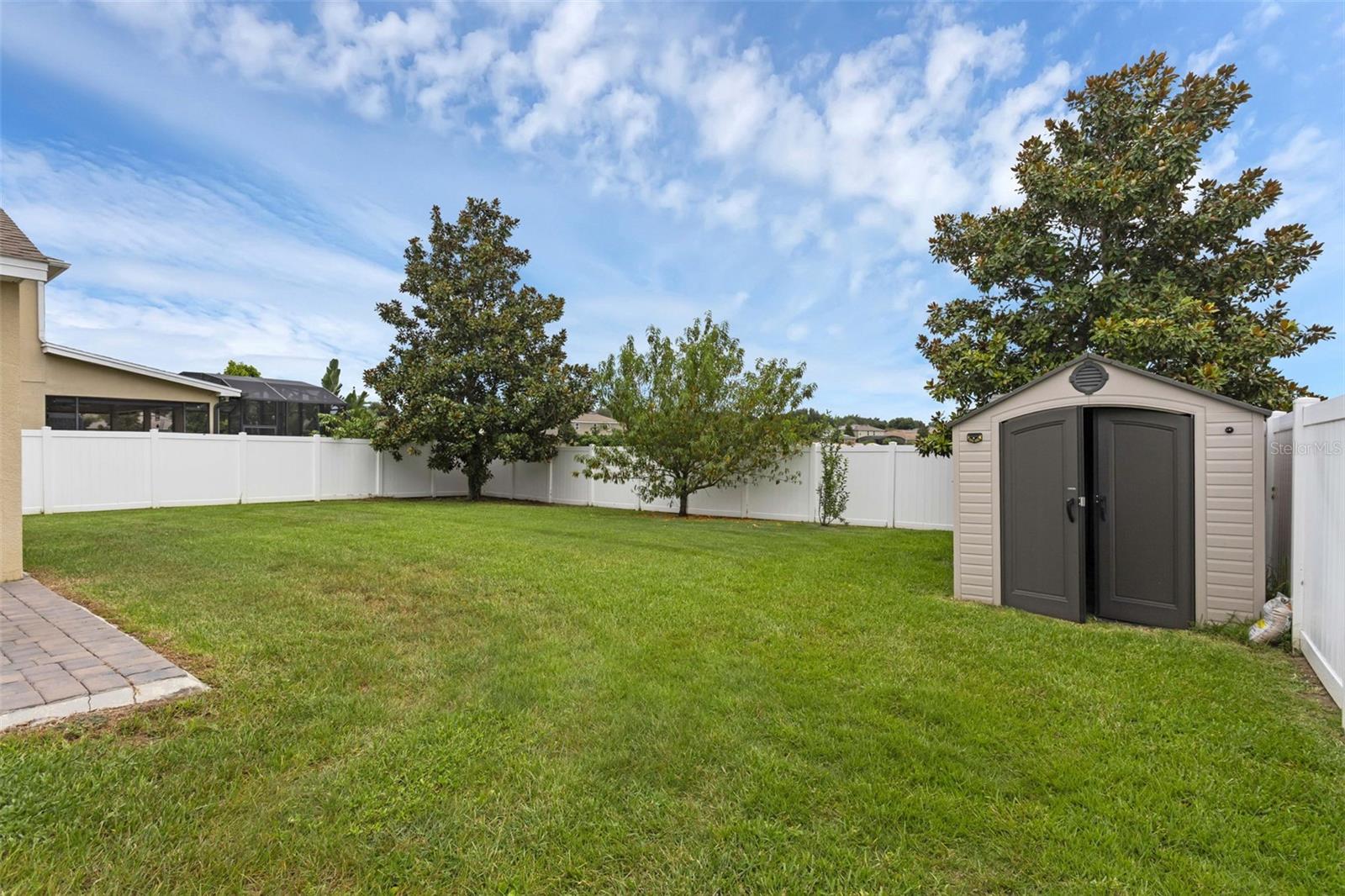 Image 40 of 51 For 628 Neptune Drive
