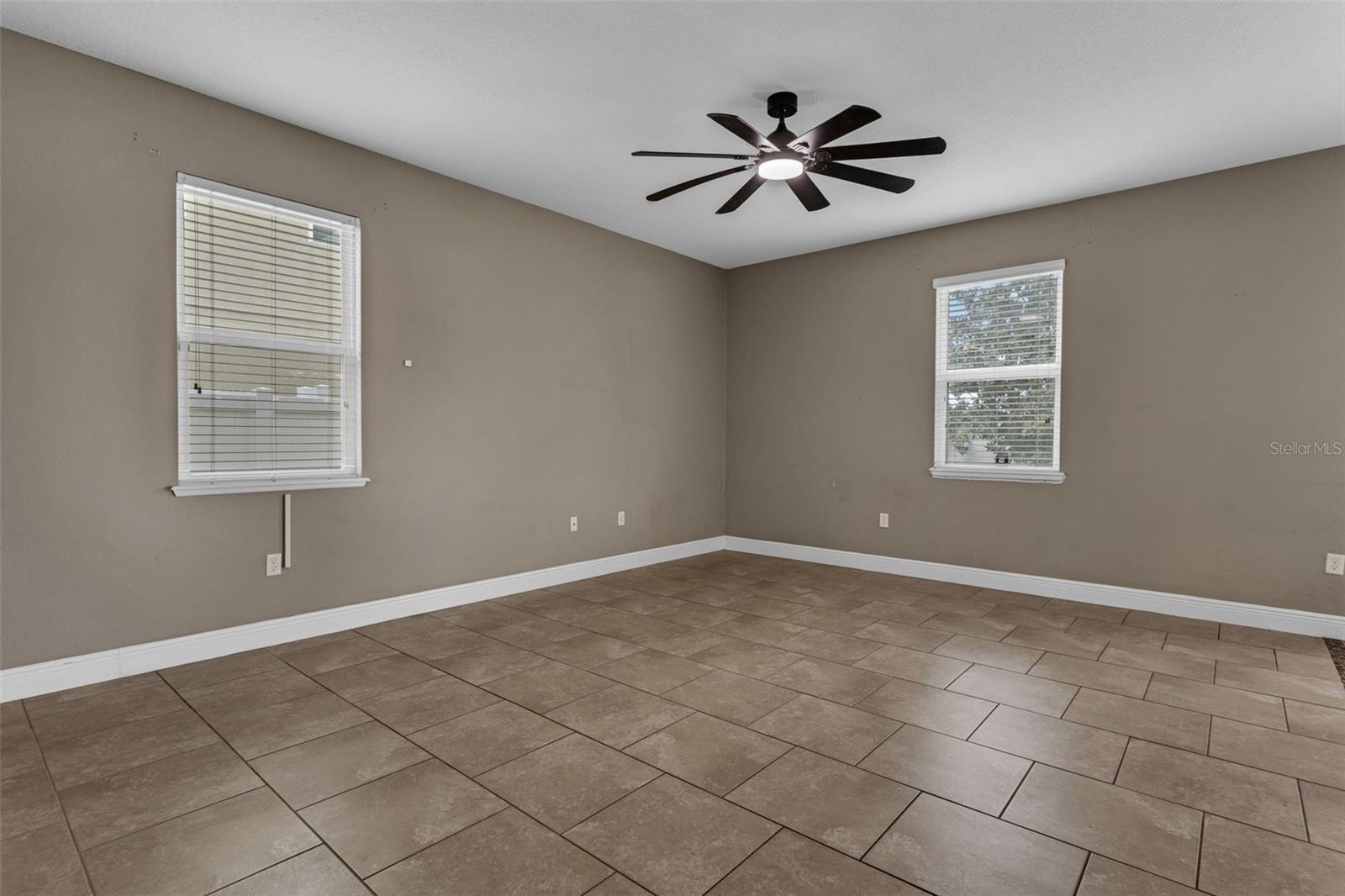 Image 9 of 51 For 628 Neptune Drive