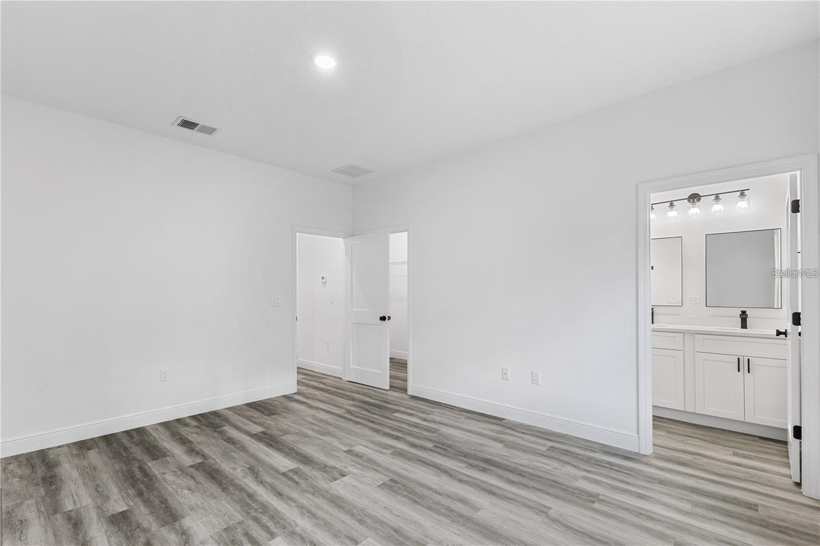 Image 11 of 16 For 7868 Hale Road