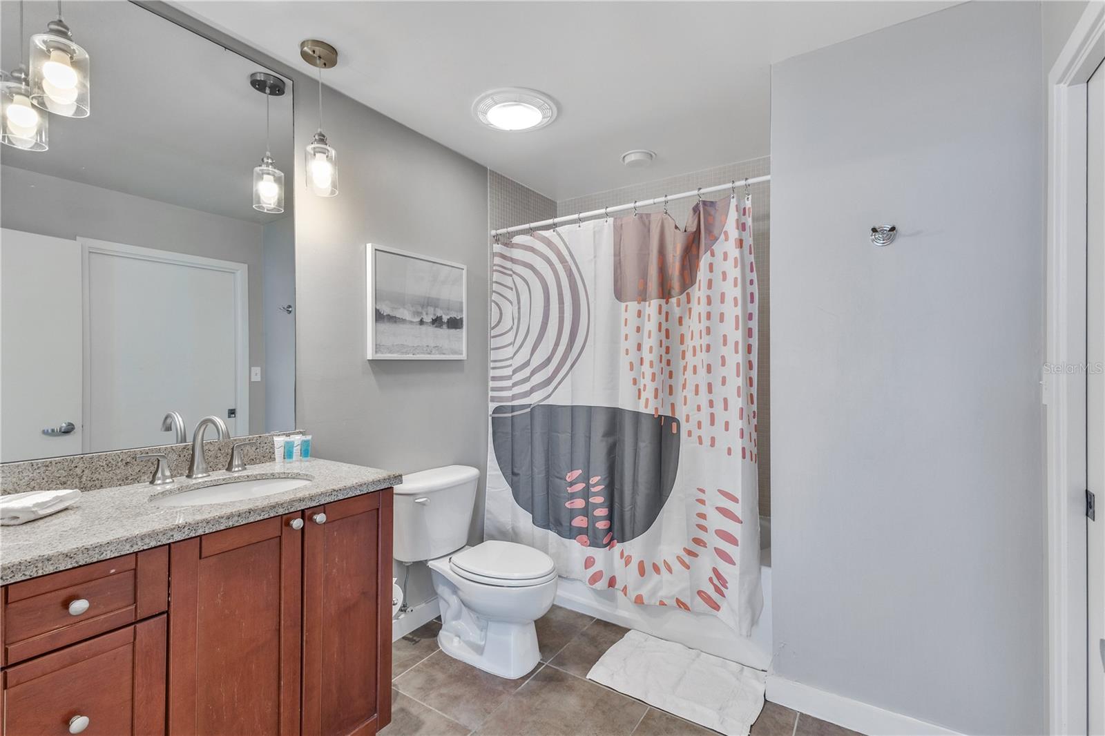 Image 19 of 42 For 525 Jackson Street 509
