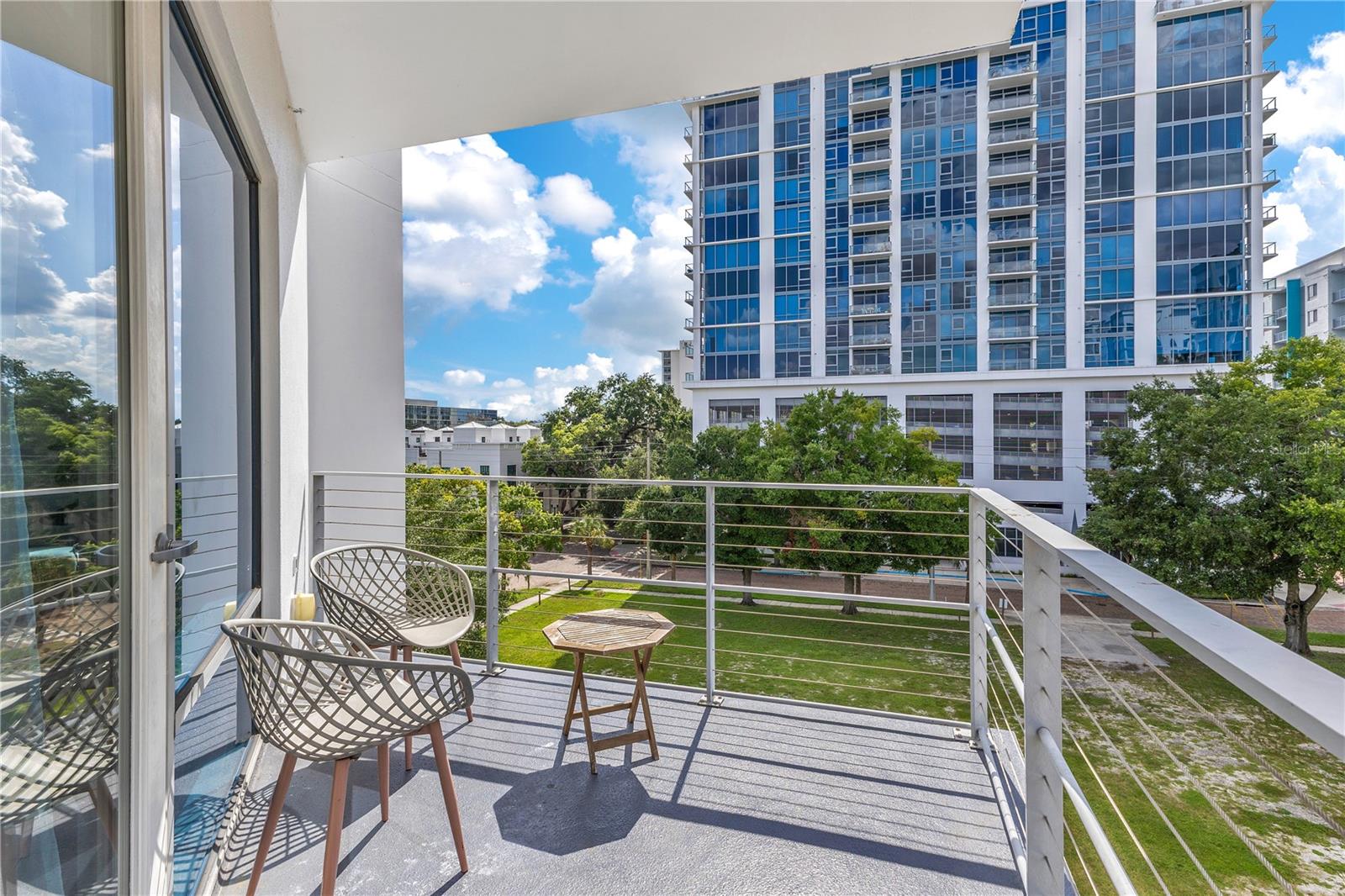 Image 20 of 42 For 525 Jackson Street 509