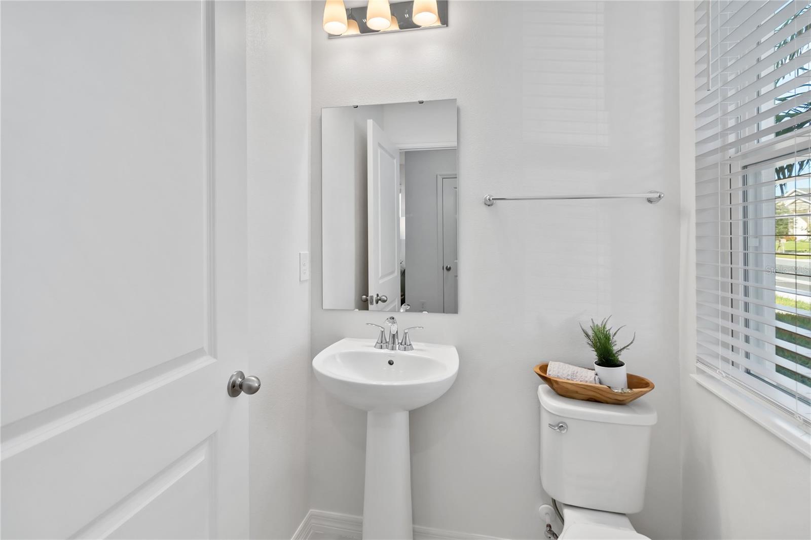 Image 13 of 17 For 9072 Norley Court