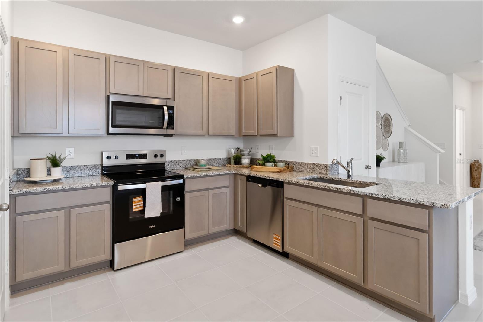 Image 5 of 17 For 9072 Norley Court