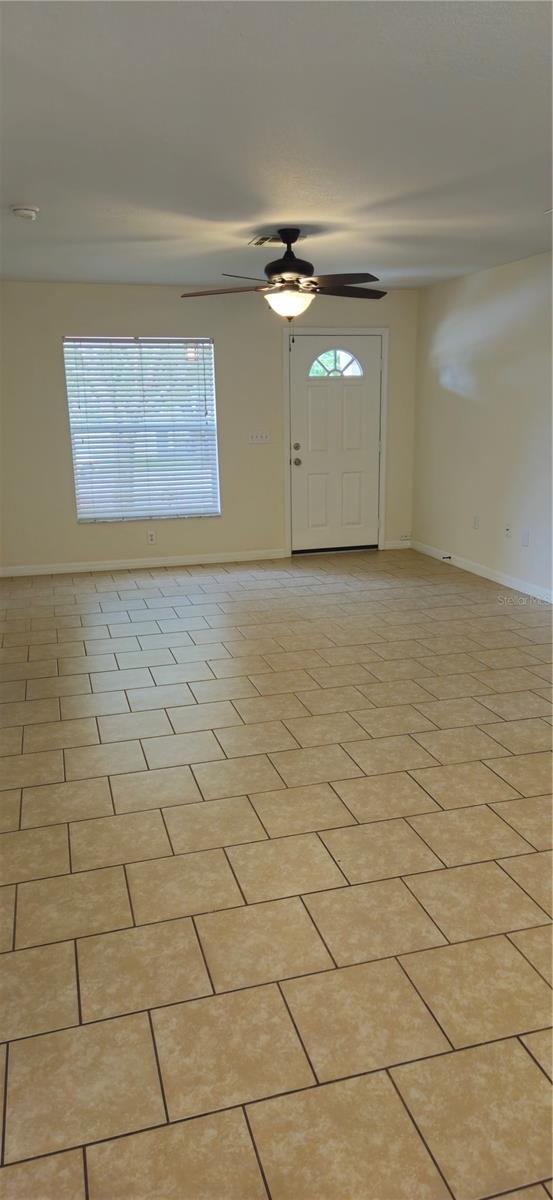Image 5 of 16 For 610 Windridge Place