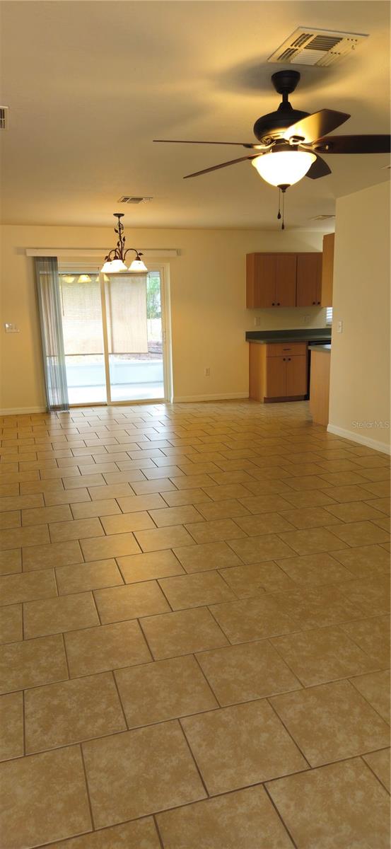 Image 6 of 16 For 610 Windridge Place