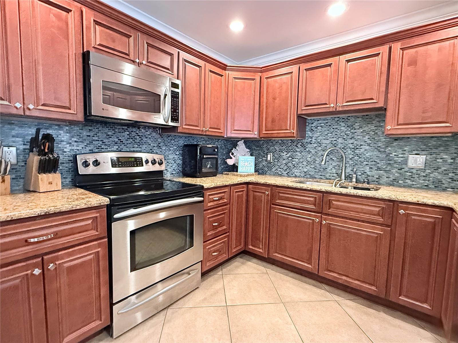 Image 9 of 18 For 4855 Cobia Drive Se B