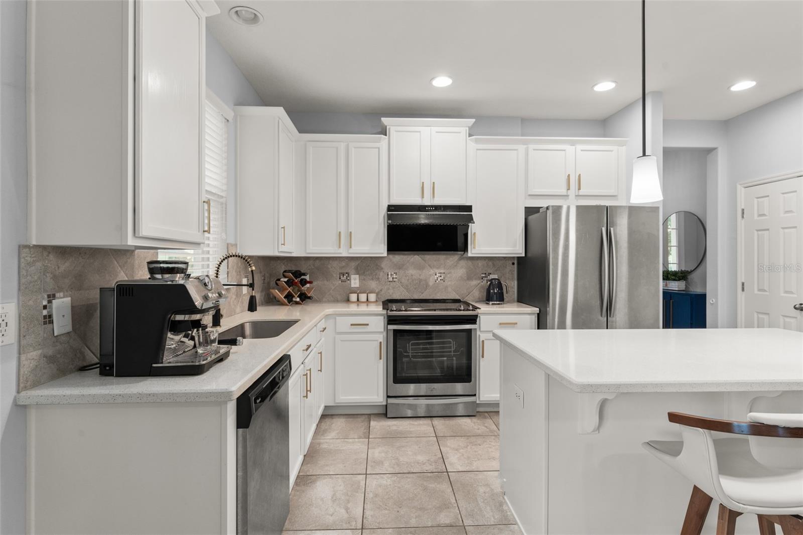 Image 7 of 41 For 8175 Corkfield Avenue