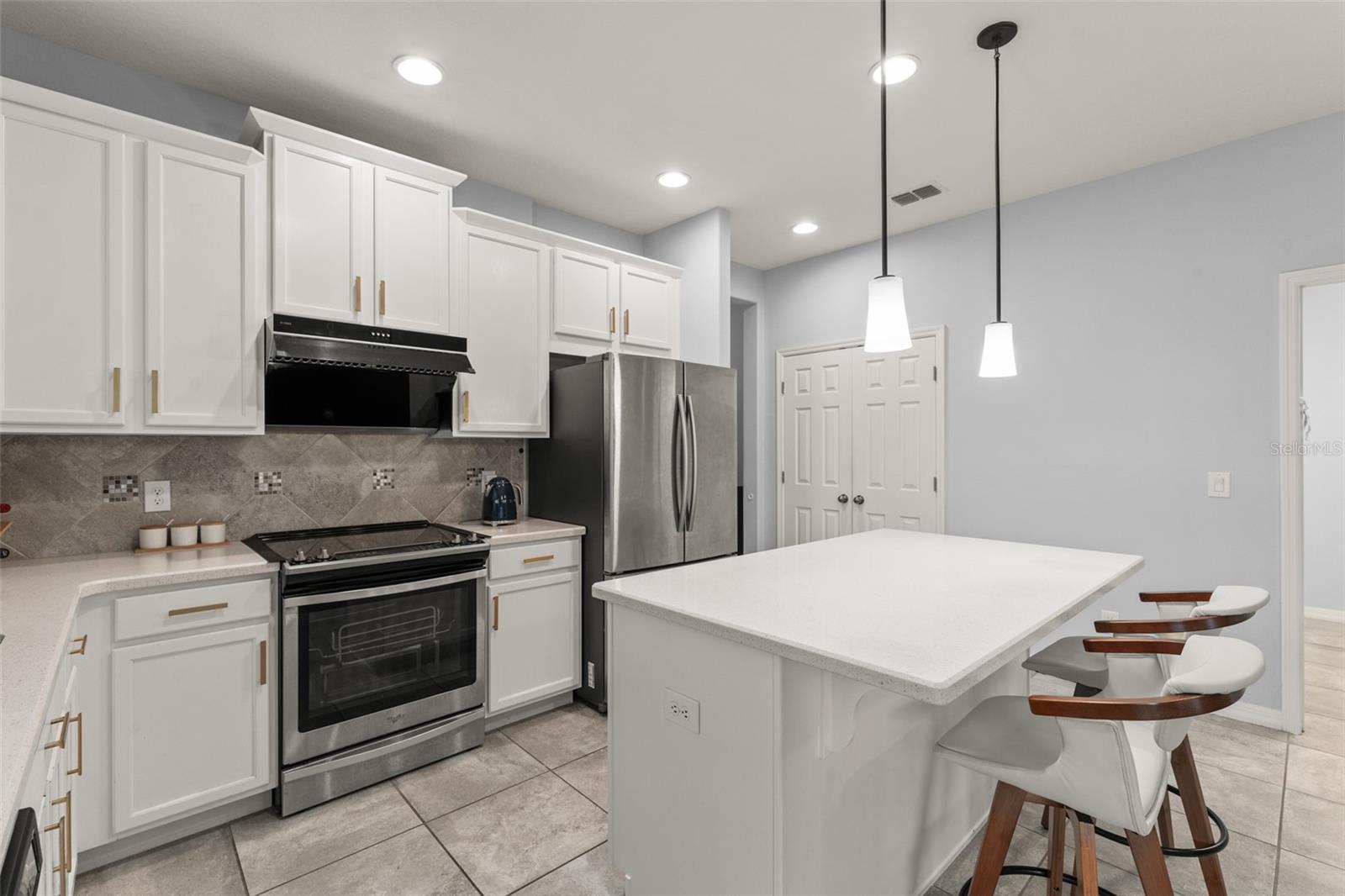 Image 8 of 41 For 8175 Corkfield Avenue