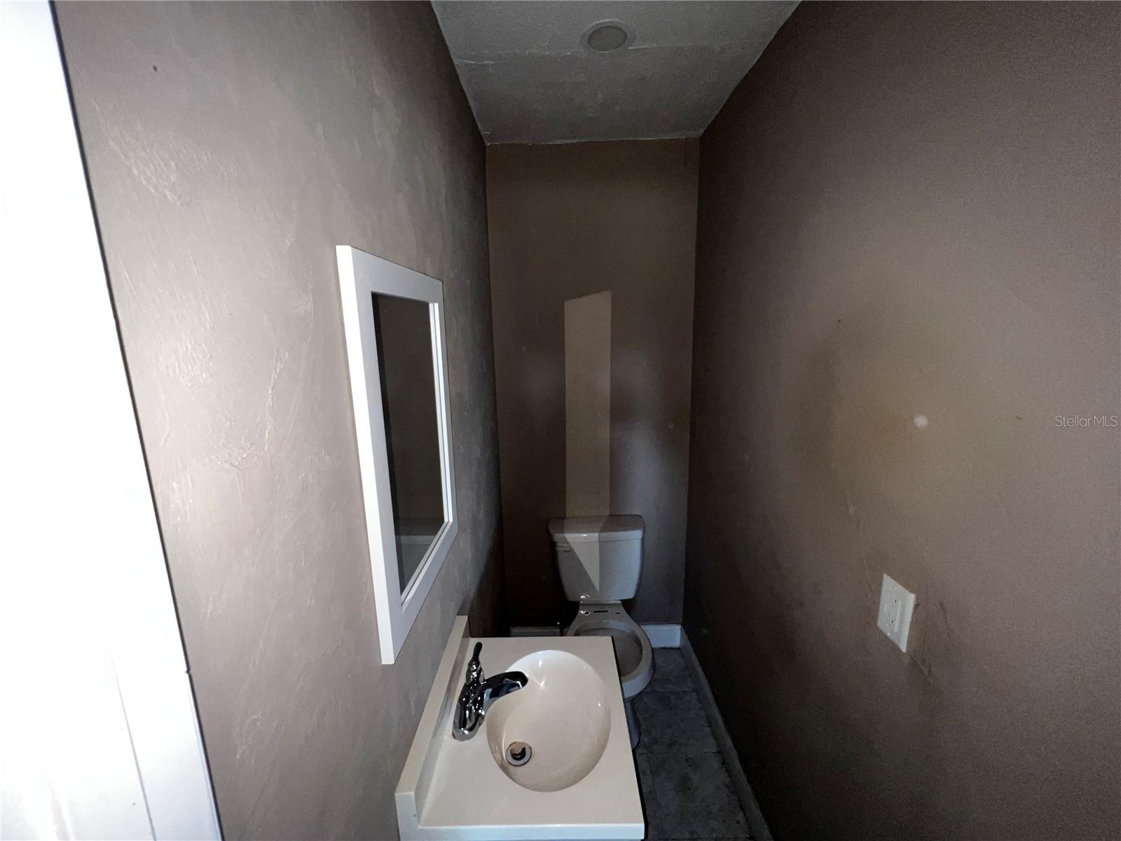 Image 11 of 12 For 495 Fern Avenue