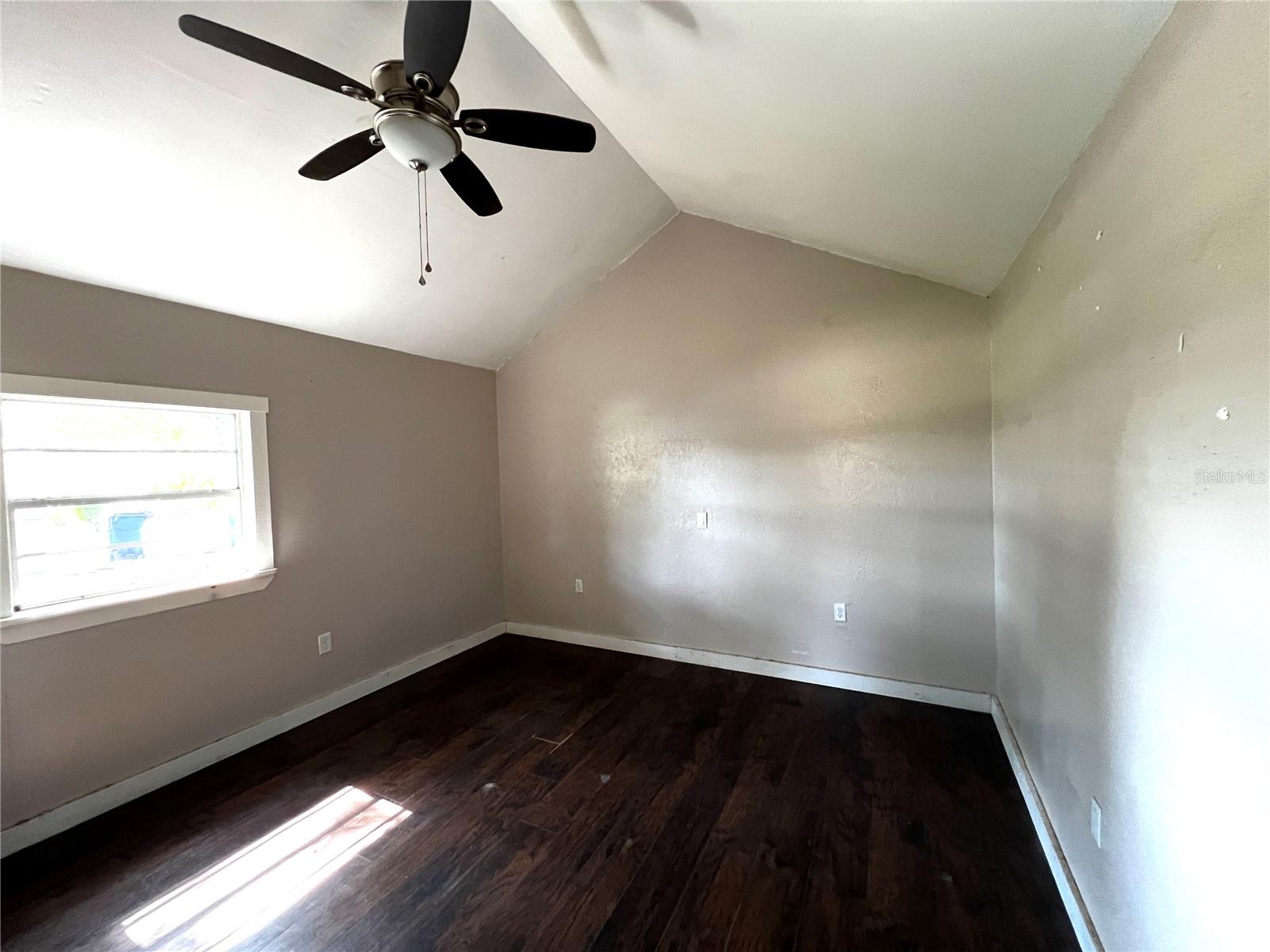 Image 7 of 12 For 495 Fern Avenue