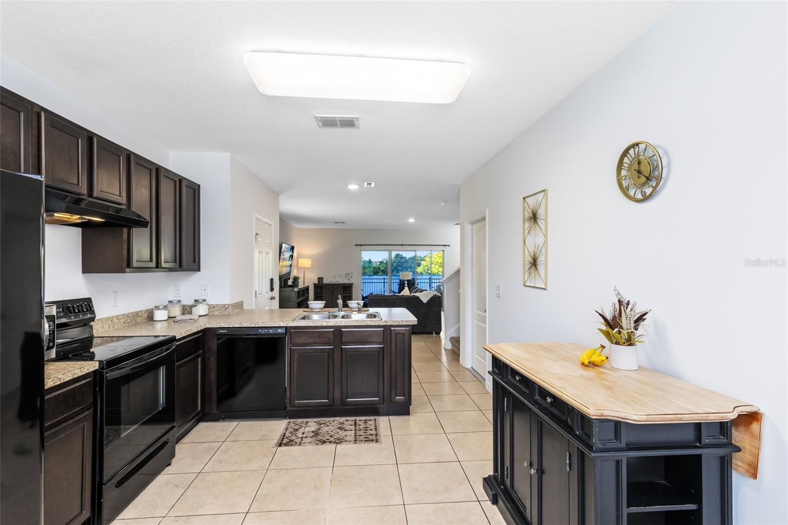 Image 5 of 30 For 440 Arbor Lakes Drive