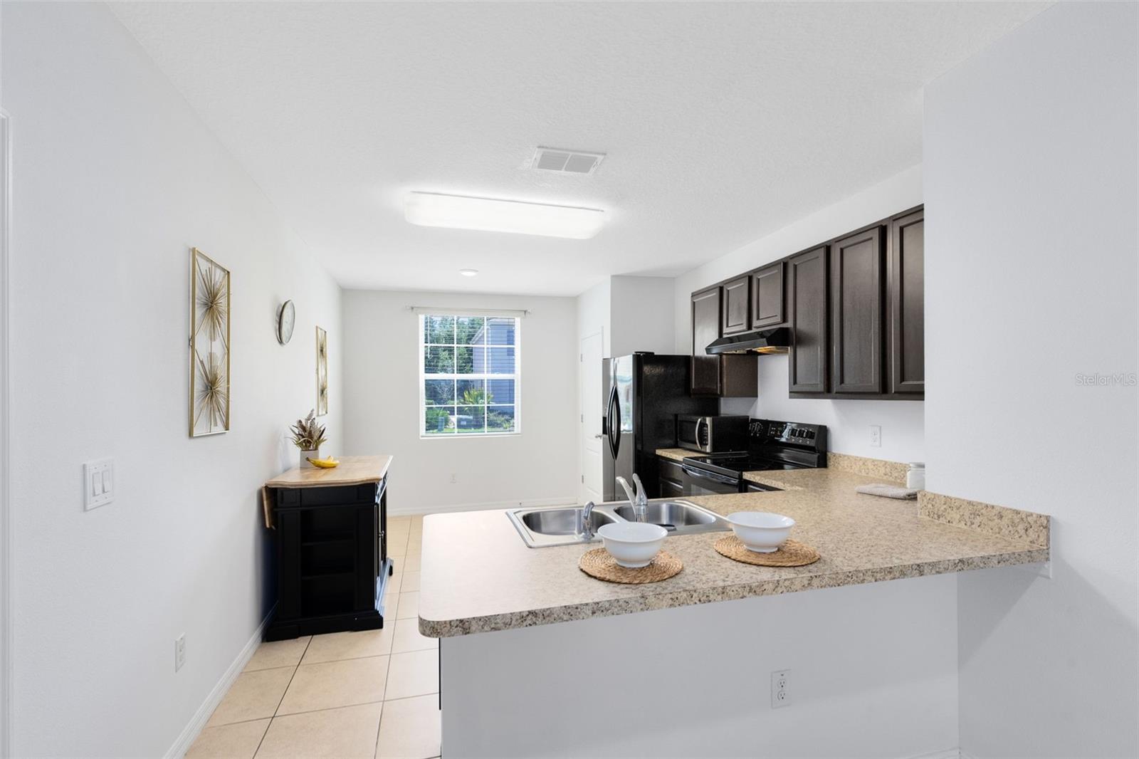 Image 6 of 30 For 440 Arbor Lakes Drive