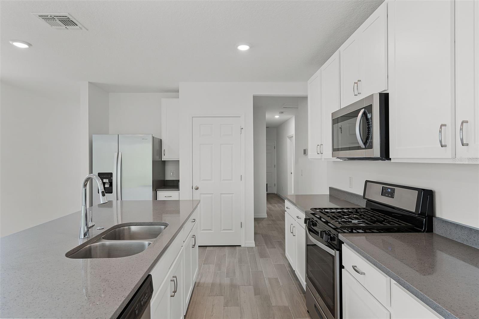 Image 5 of 20 For 29360 Caspian Street