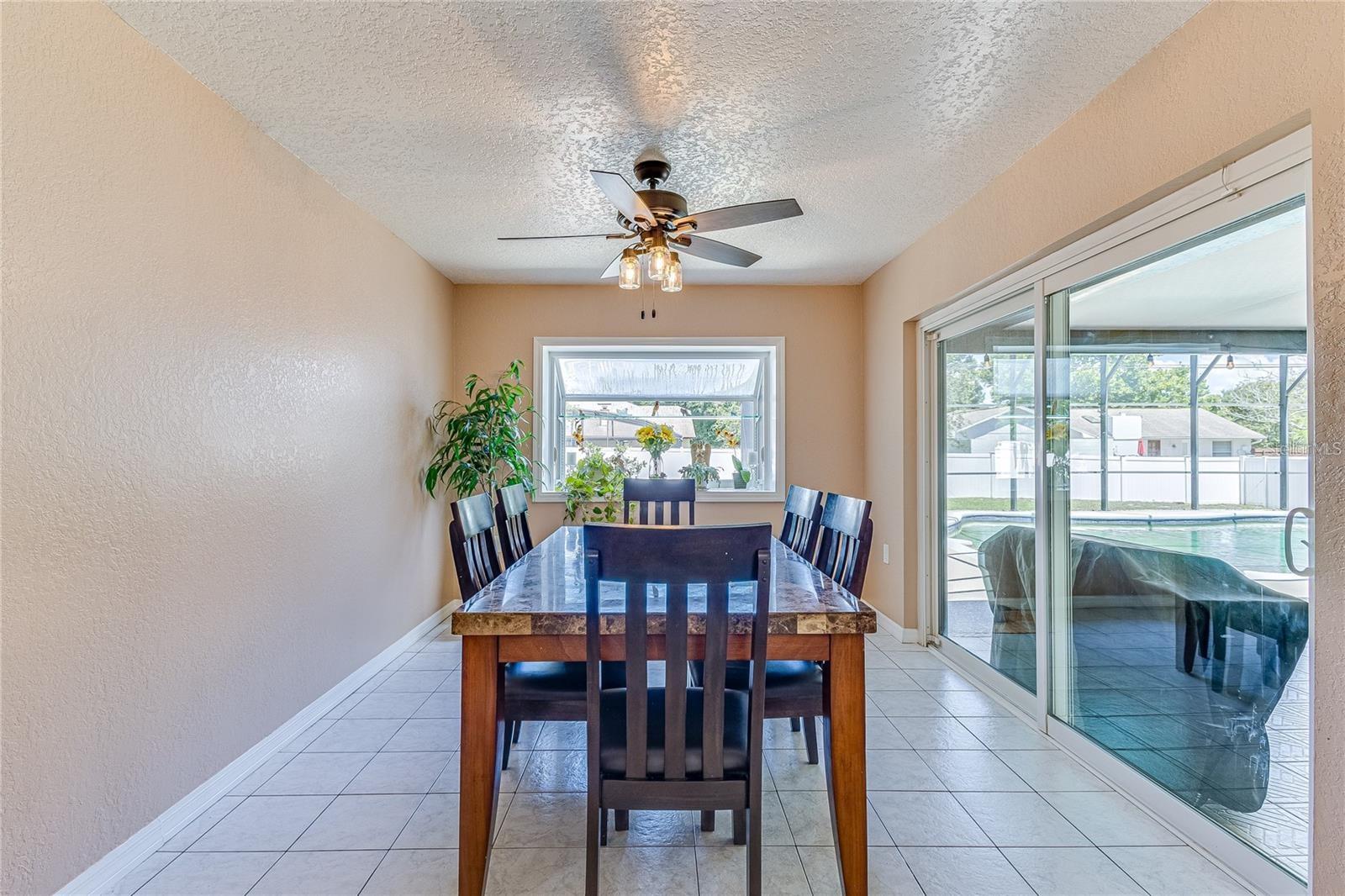 Image 15 of 48 For 4471 Windsmere Boulevard