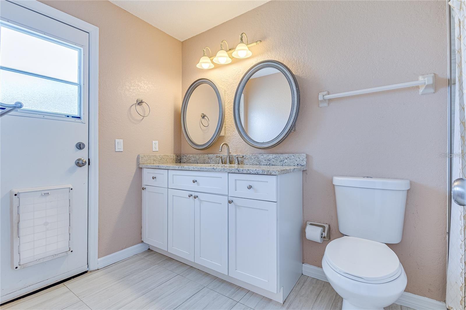 Image 32 of 48 For 4471 Windsmere Boulevard