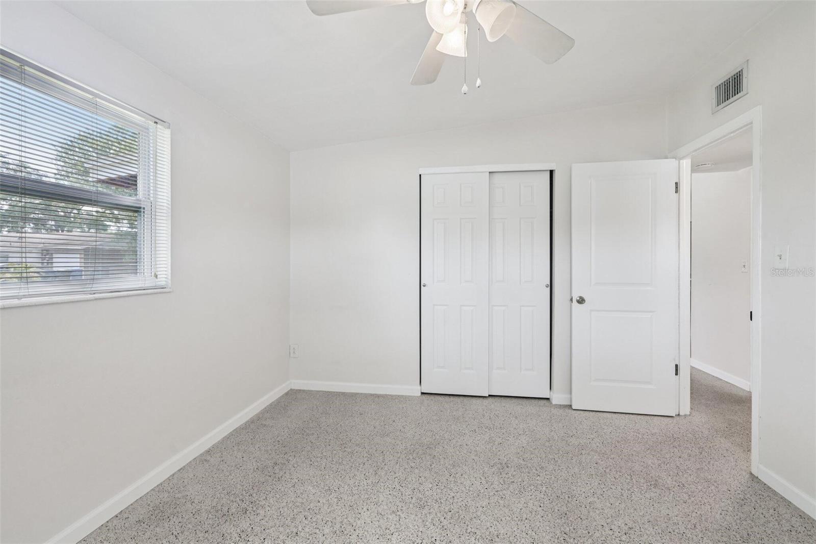 Image 7 of 17 For 5502 Pine Circle Ne