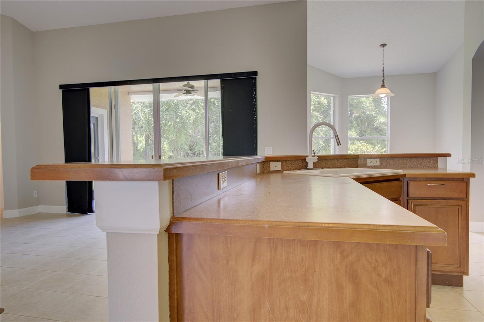 Image 16 of 41 For 754 Grey Heron Place