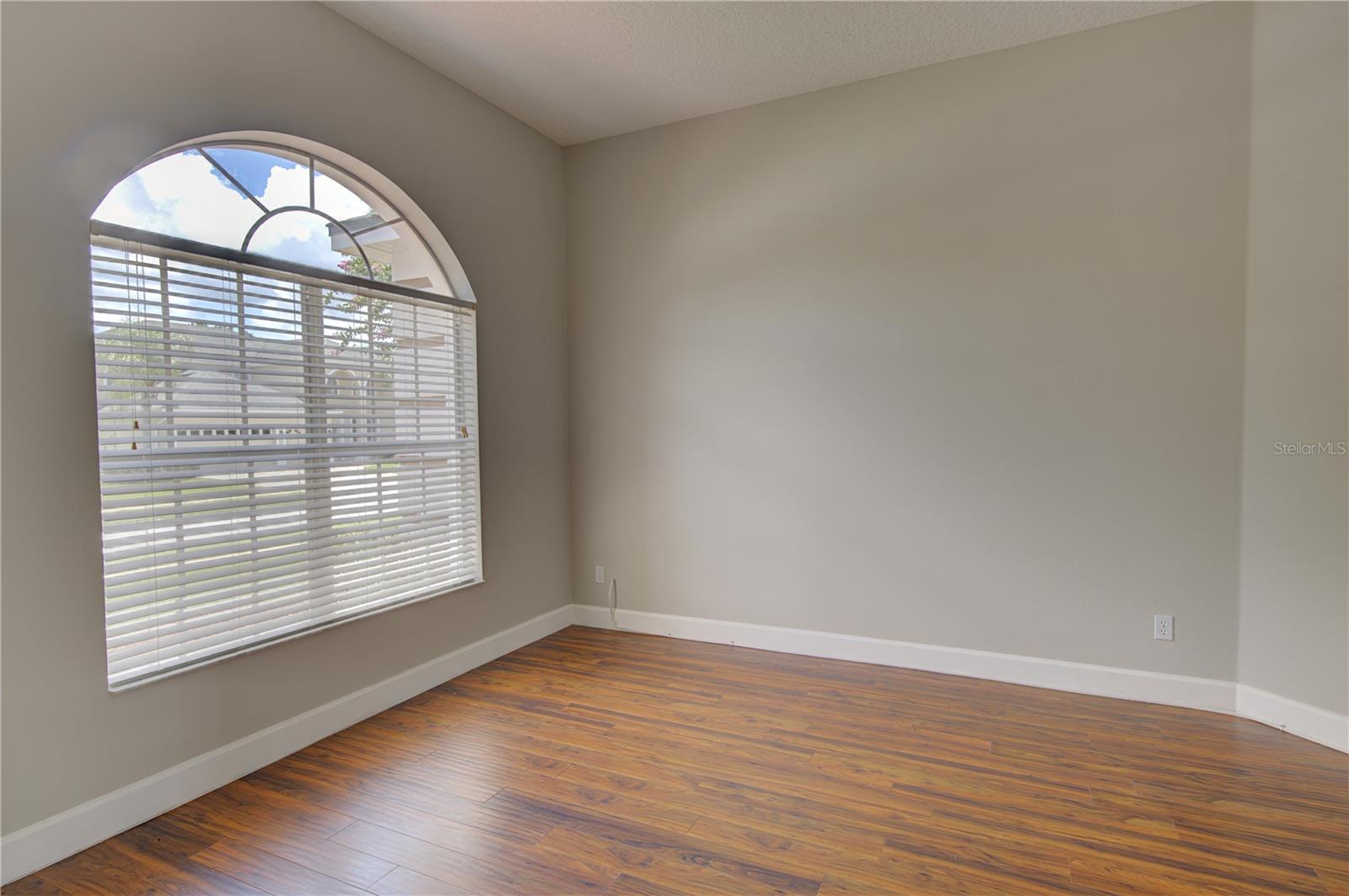 Image 5 of 41 For 754 Grey Heron Place