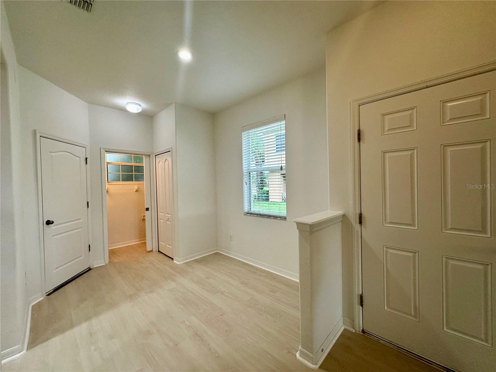 Image 8 of 27 For 3186 Rodrick Circle