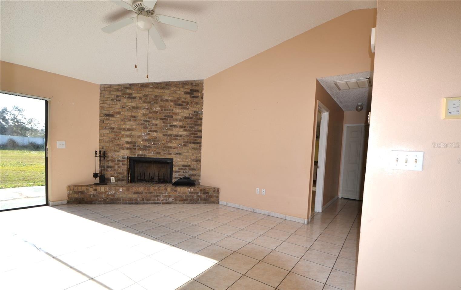 Image 11 of 12 For 3555 Pineridge Circle