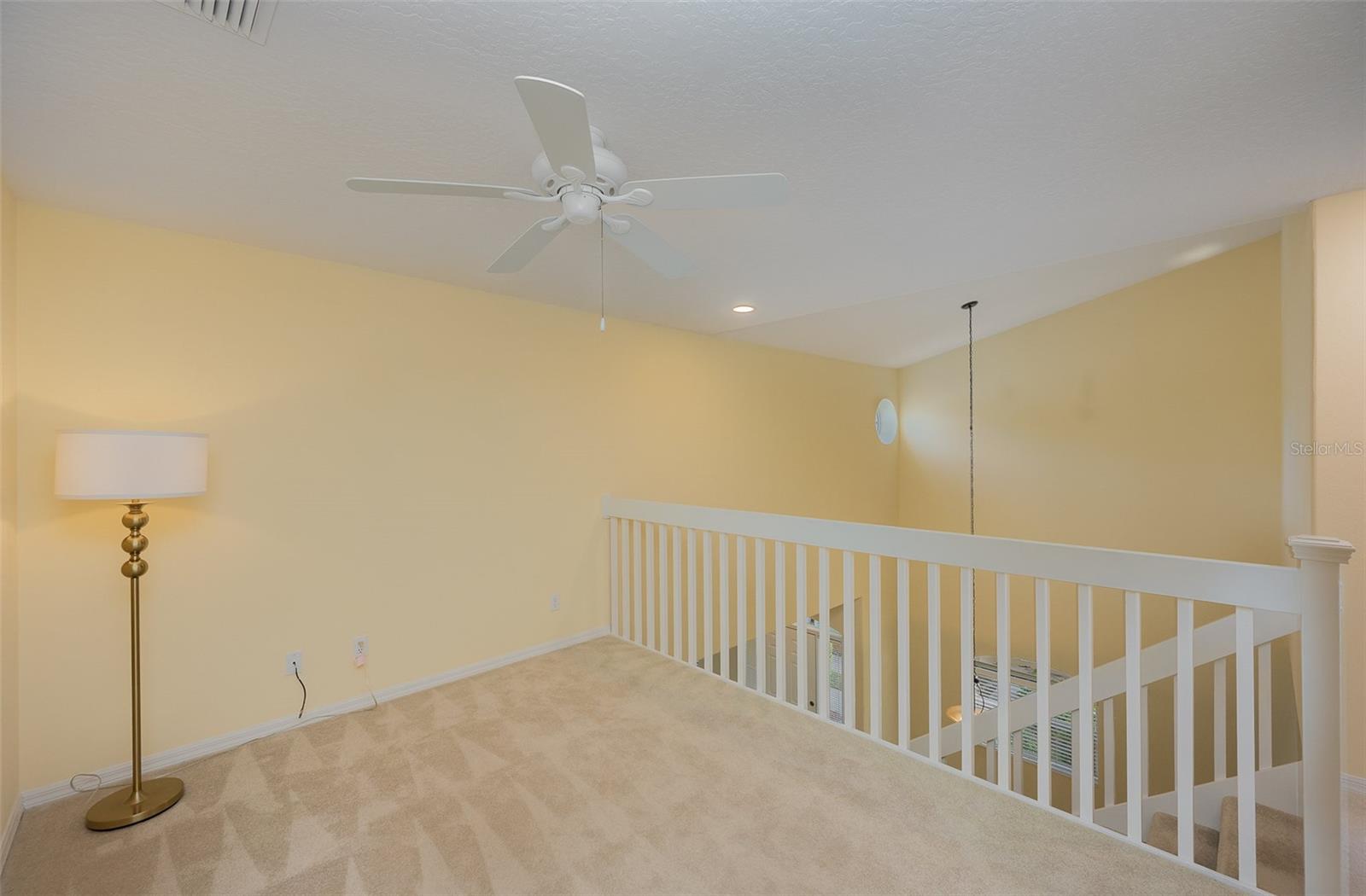 Image 14 of 23 For 135 Aquarina Boulevard