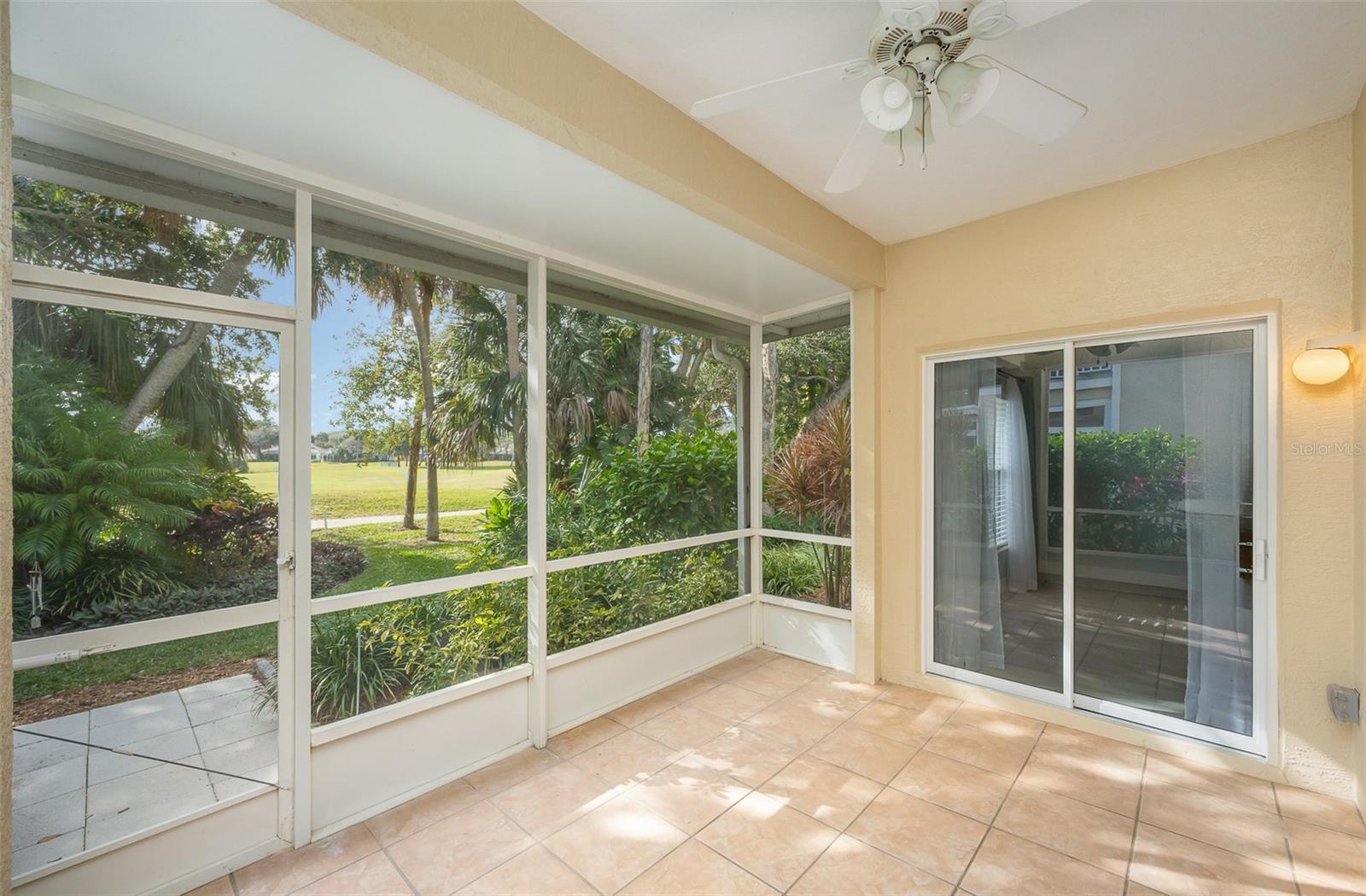Image 17 of 23 For 135 Aquarina Boulevard
