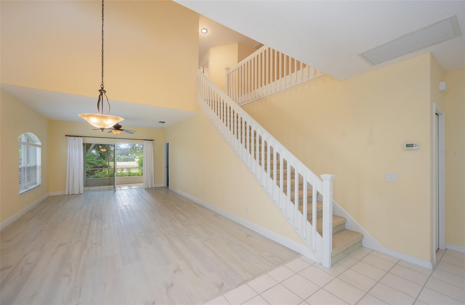 Image 5 of 23 For 135 Aquarina Boulevard
