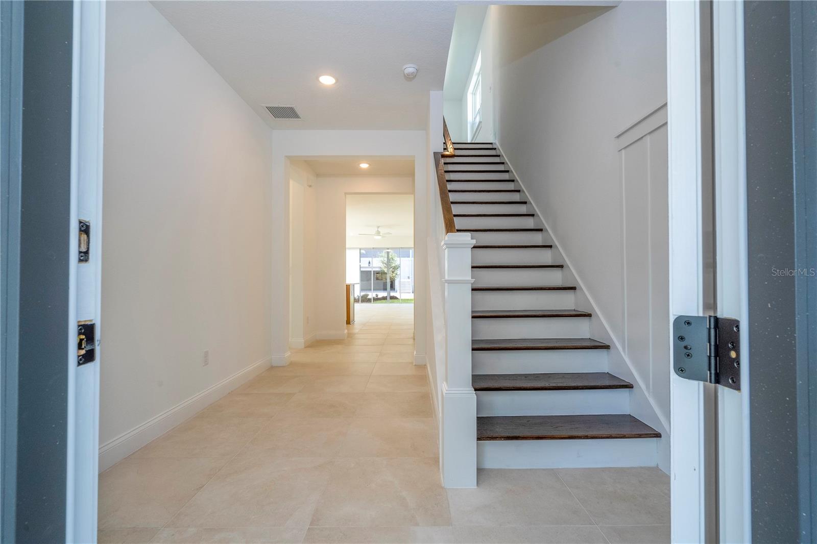 Image 16 of 100 For 2180 Forest Circle
