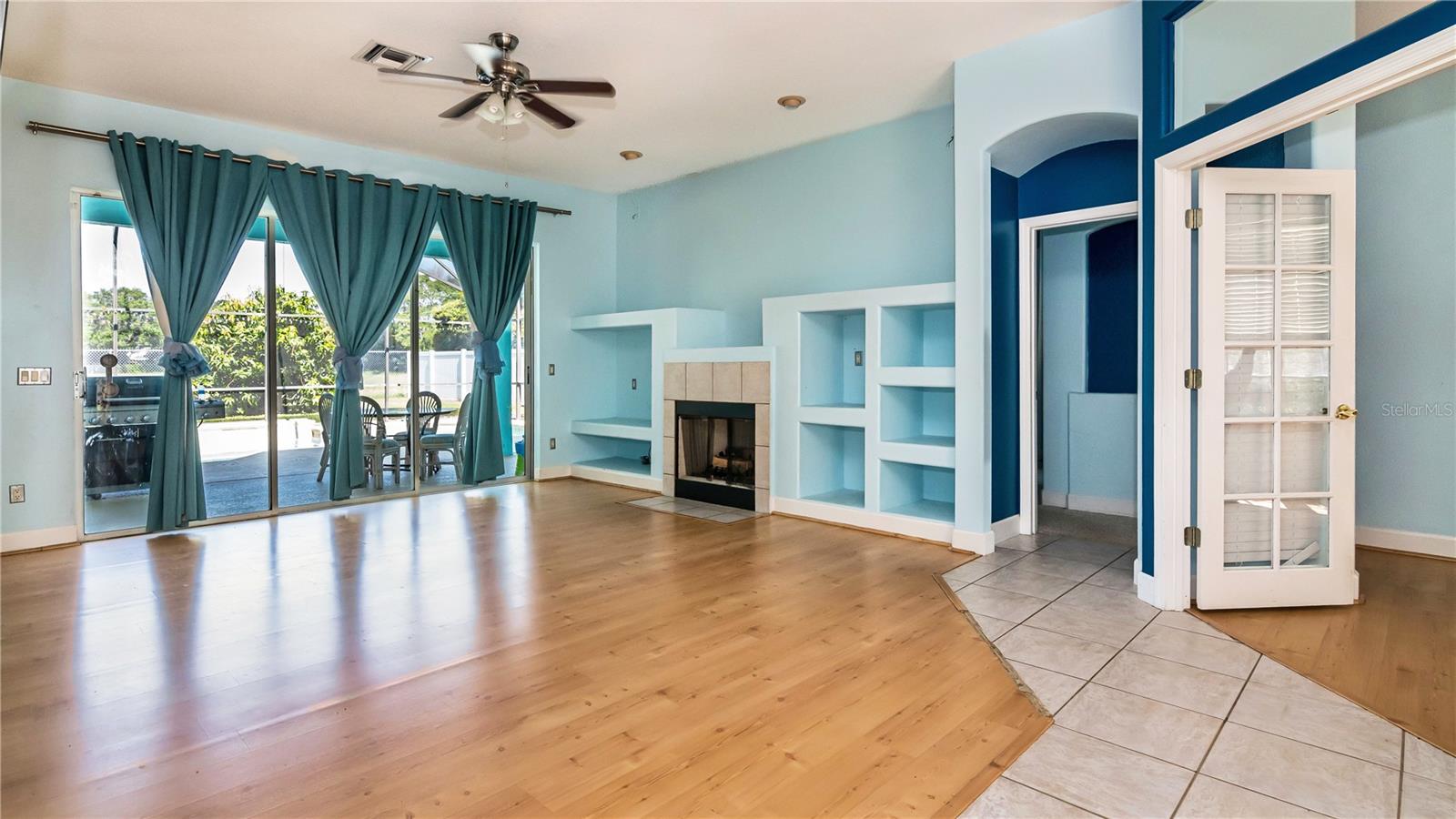 Image 11 of 50 For 8011 Canyon Lake Circle