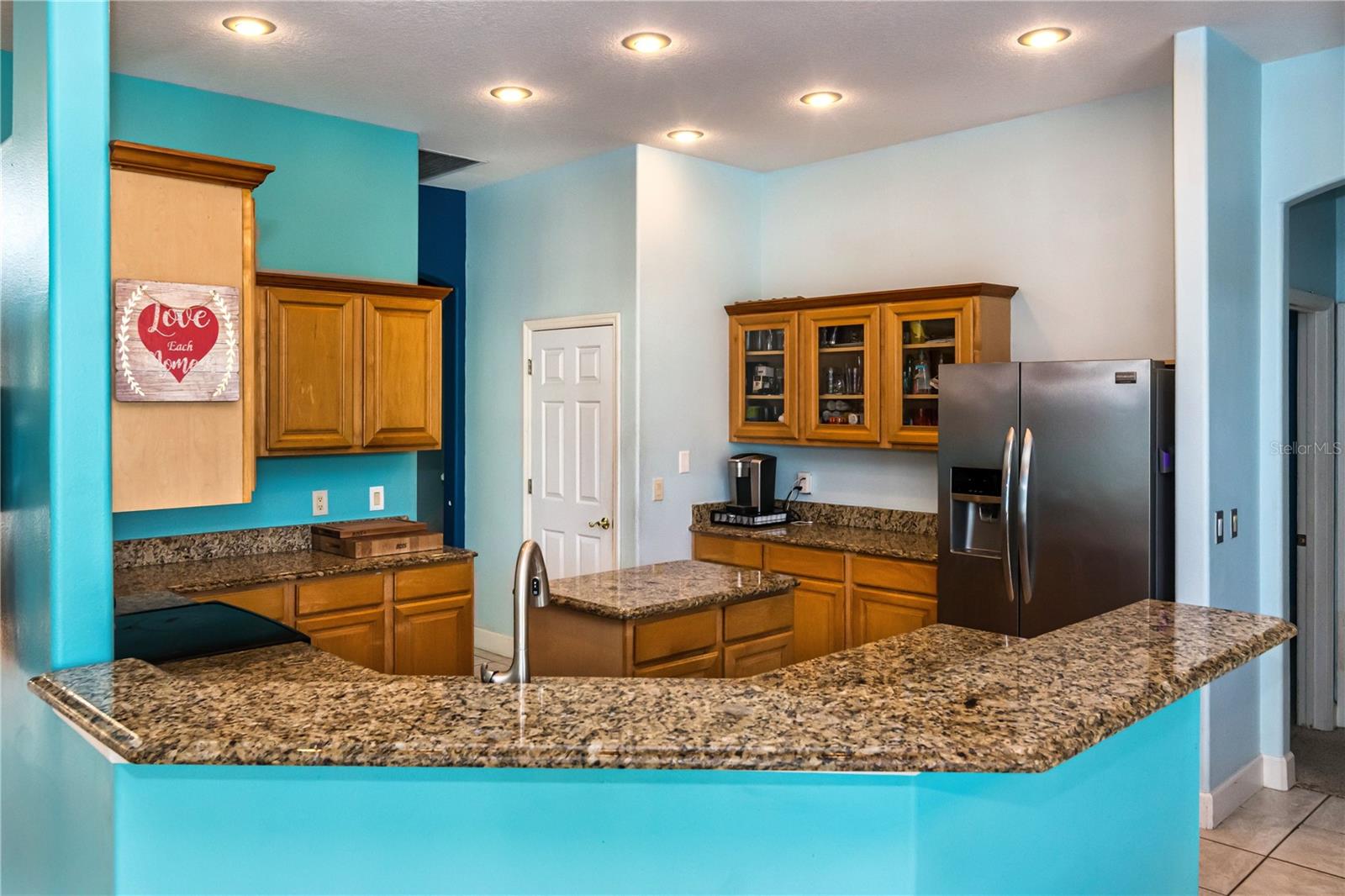Image 14 of 50 For 8011 Canyon Lake Circle