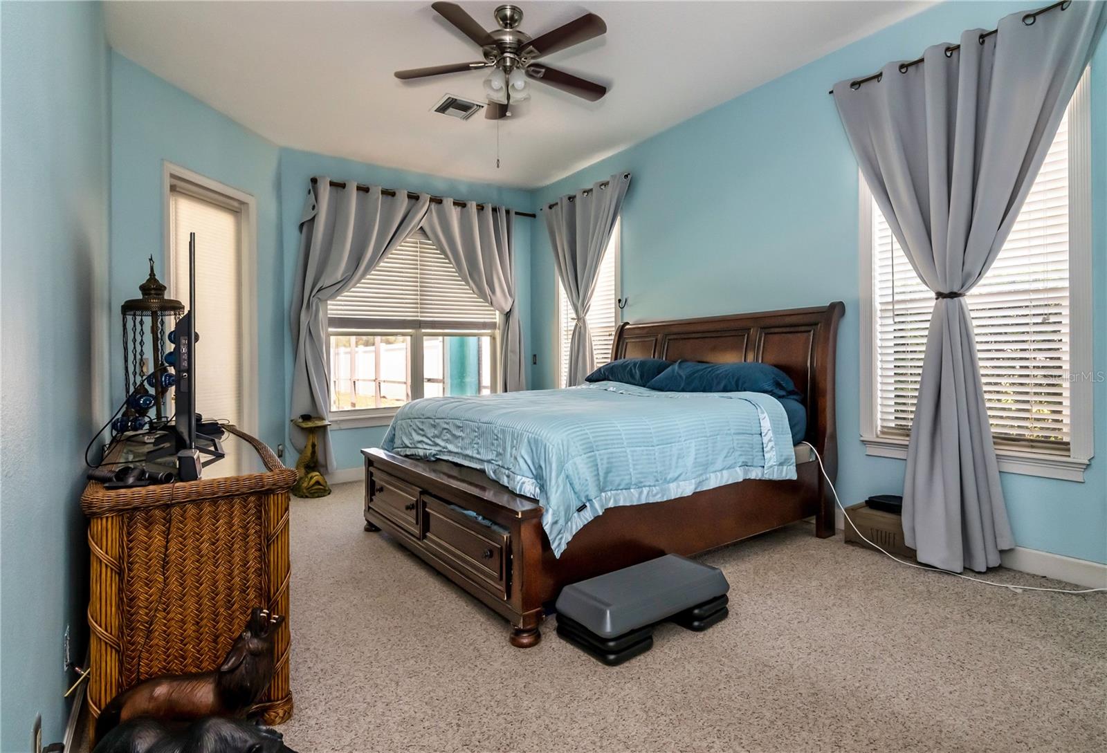 Image 18 of 50 For 8011 Canyon Lake Circle