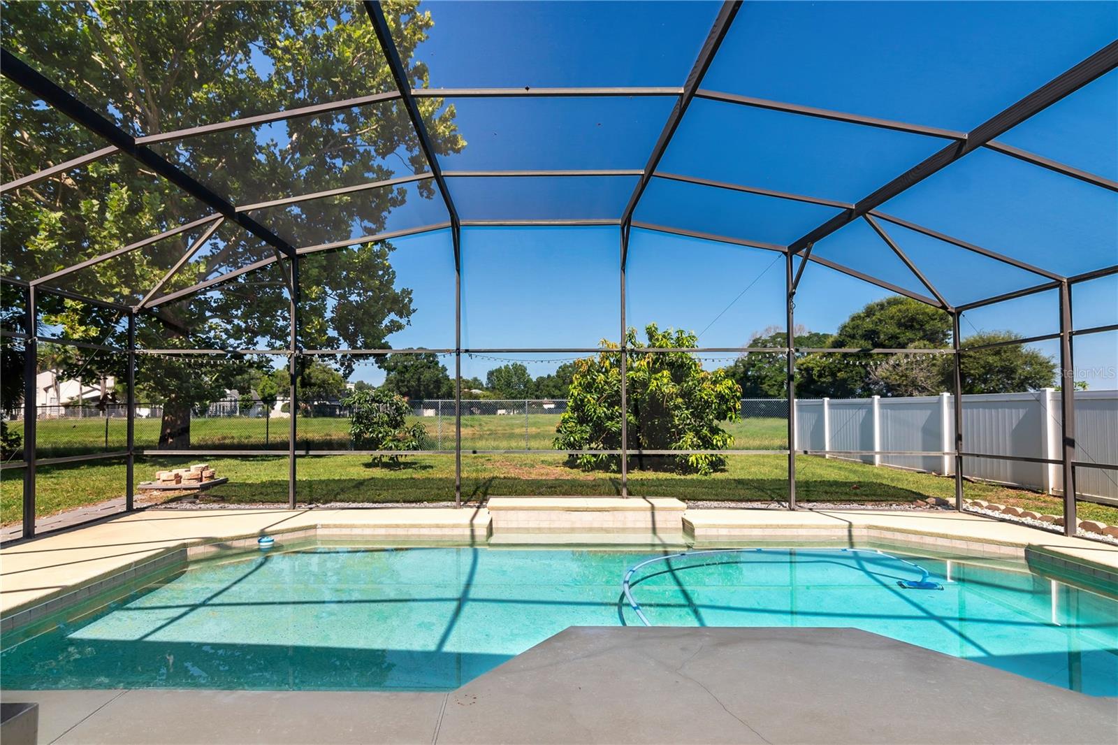 Image 33 of 50 For 8011 Canyon Lake Circle