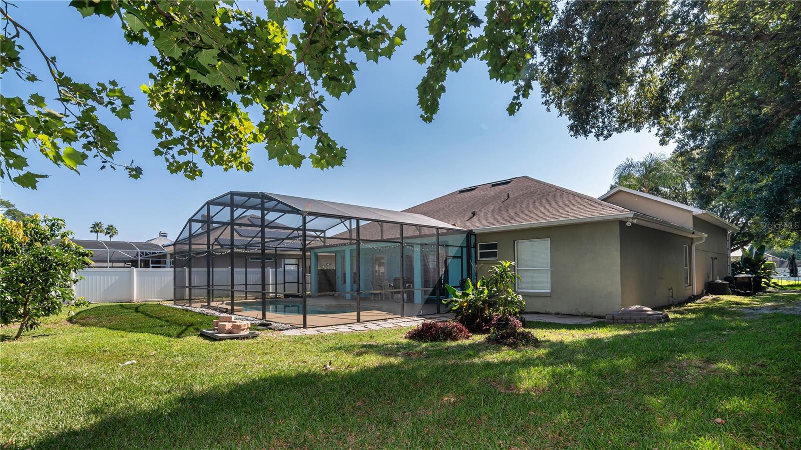 Image 36 of 50 For 8011 Canyon Lake Circle