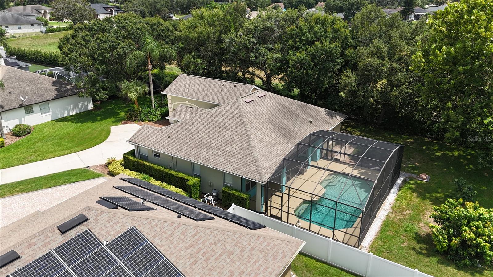 Image 4 of 50 For 8011 Canyon Lake Circle