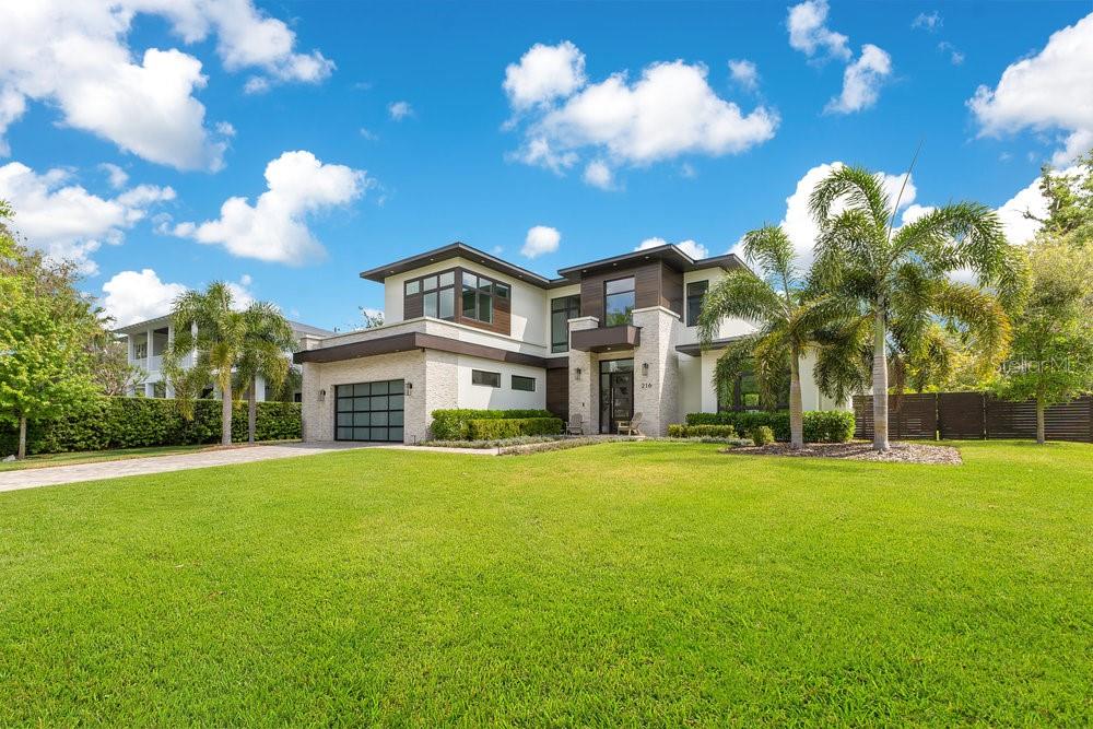 Image 3 of 94 For 216 Lake Sybelia Drive